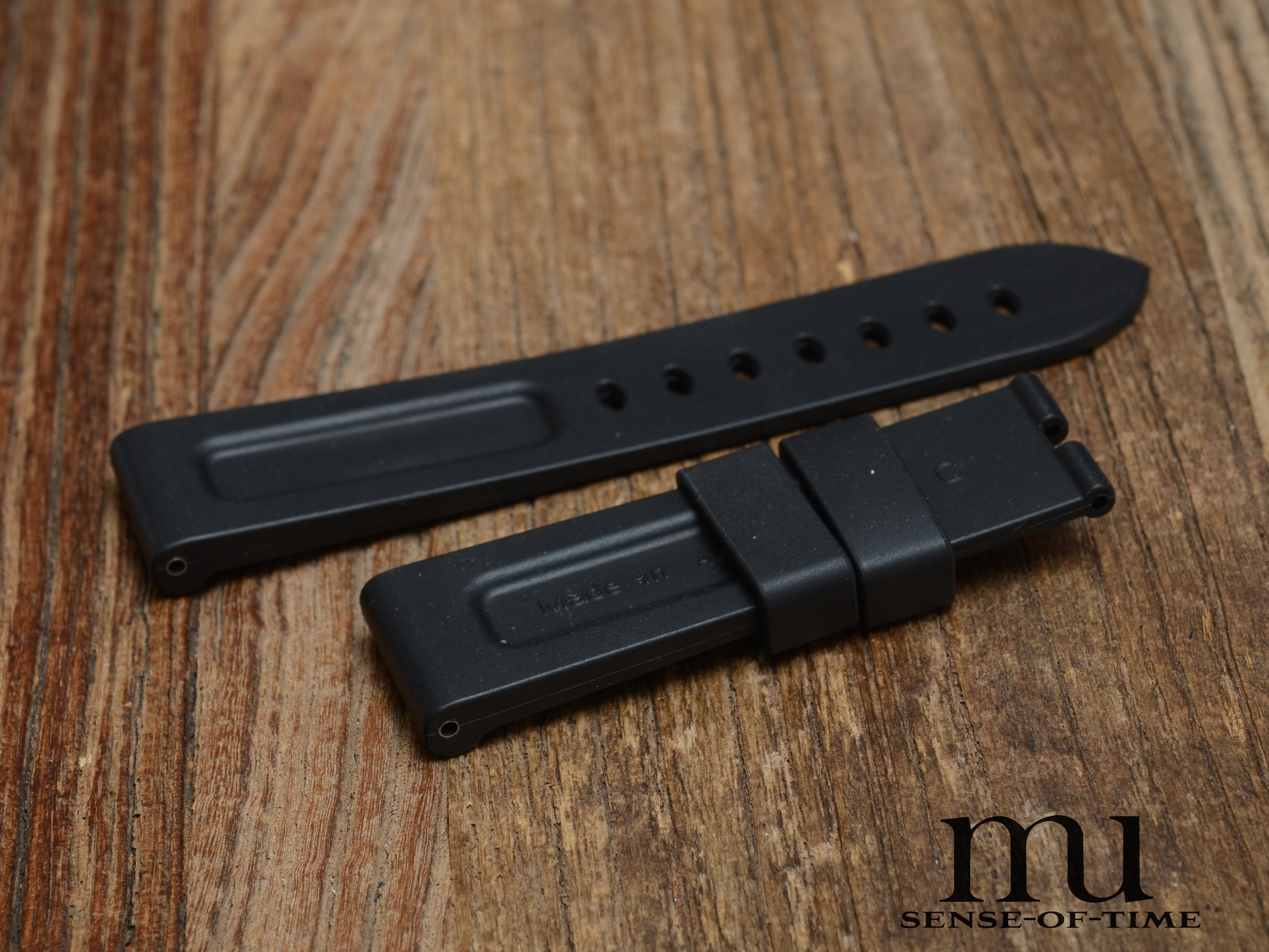 Zubehör: Panerai Kautschukband, 22mm, für Dornschließe, Neu, Ref.: PNMX0013JG