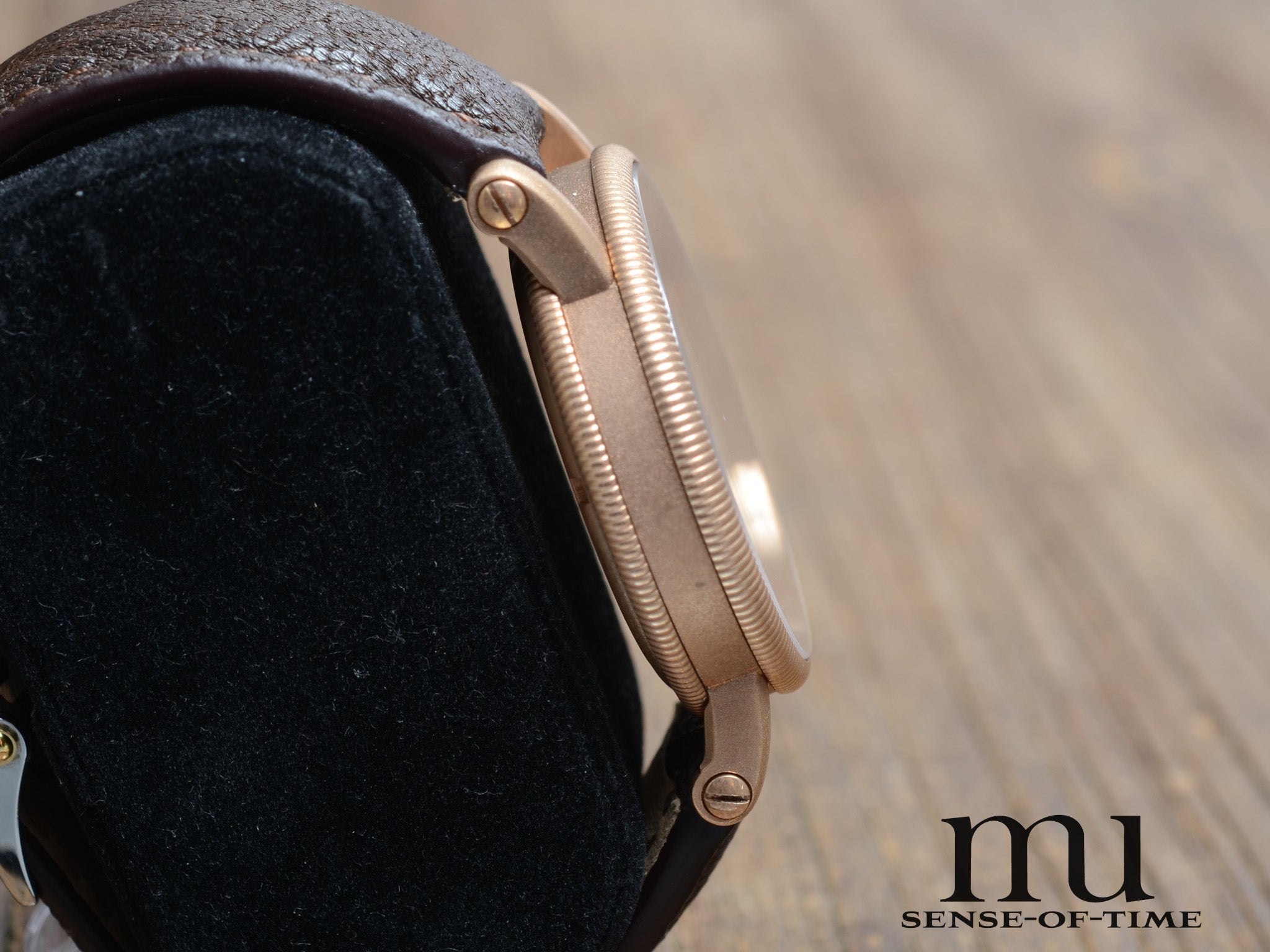 Chronoswiss Regulateur Bronze, 1. Serie Handaufzug-Kaliber, Ref.: CH6327