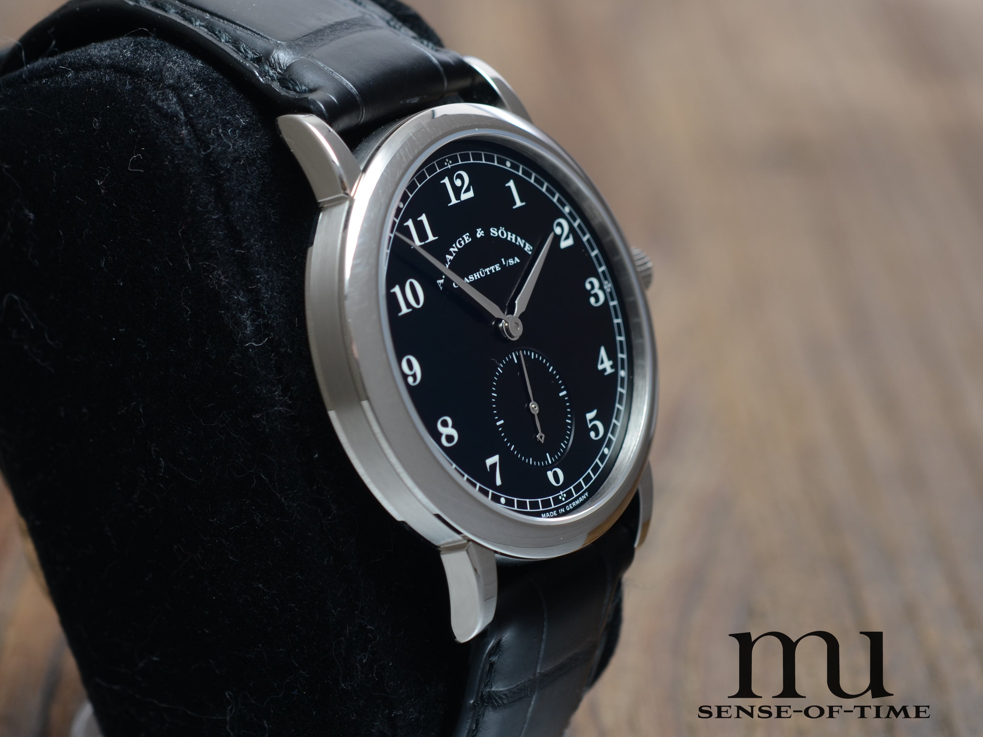 Lange & Söhne 1815 in 18kt Weißgold, schwarzes Zifferblatt, Full Set, NOS, Ref.: 206.029