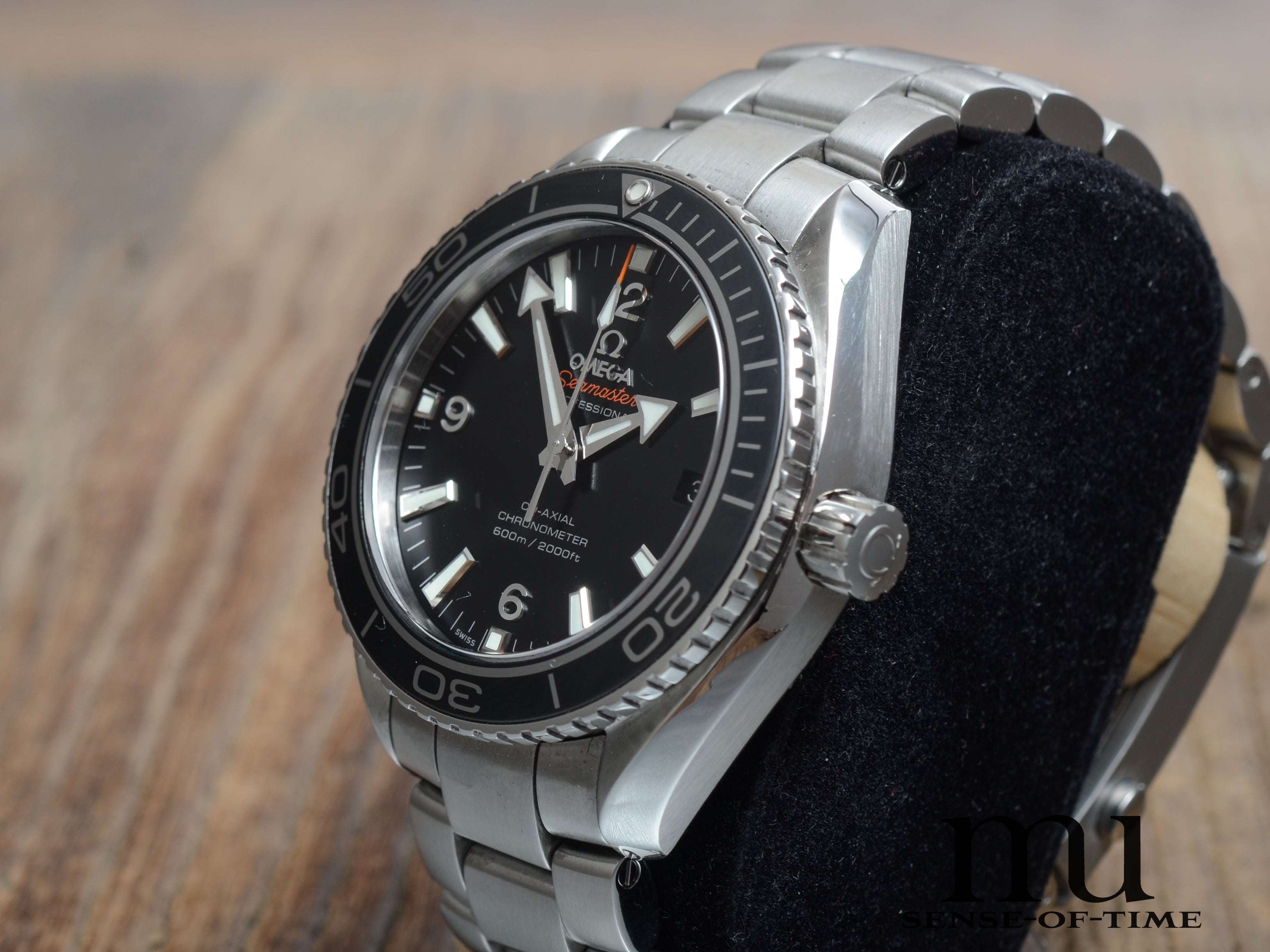 Omega Seamaster Planet Ocean mit Omega-Service 5/2026, Ref.: 232.30.42.21.01.001