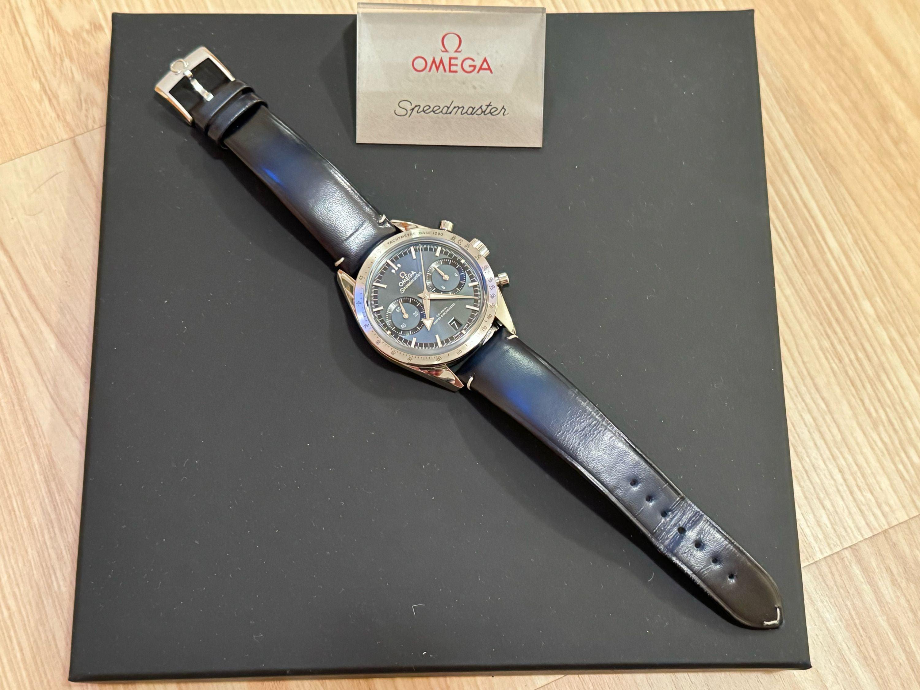 Omega Speedmaster '57 Blaues Zifferblatt, Full Set, Ref.: 332.12.41.51.03.001