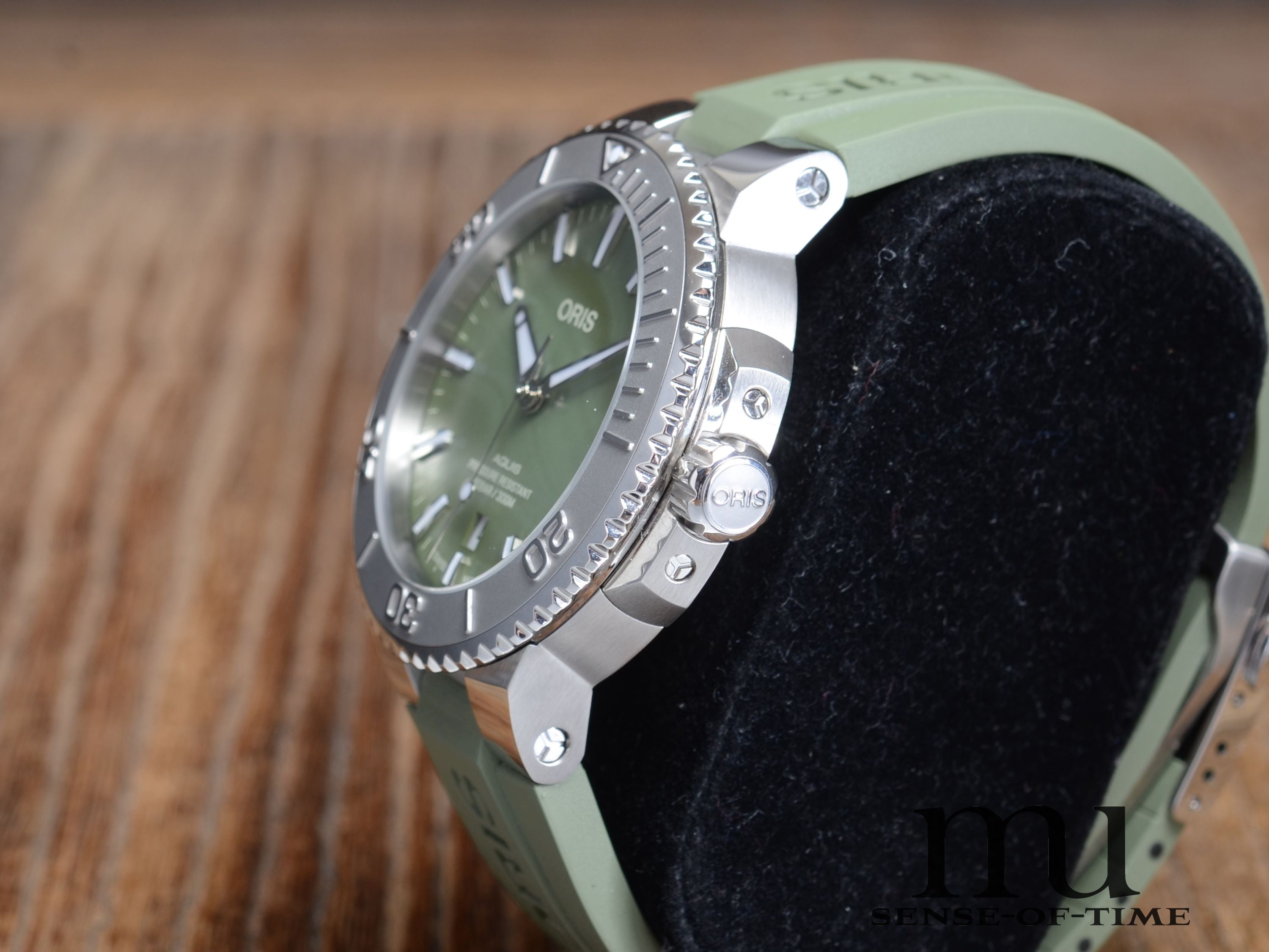 Oris Aquis Diver New York Harbor Limited Edition