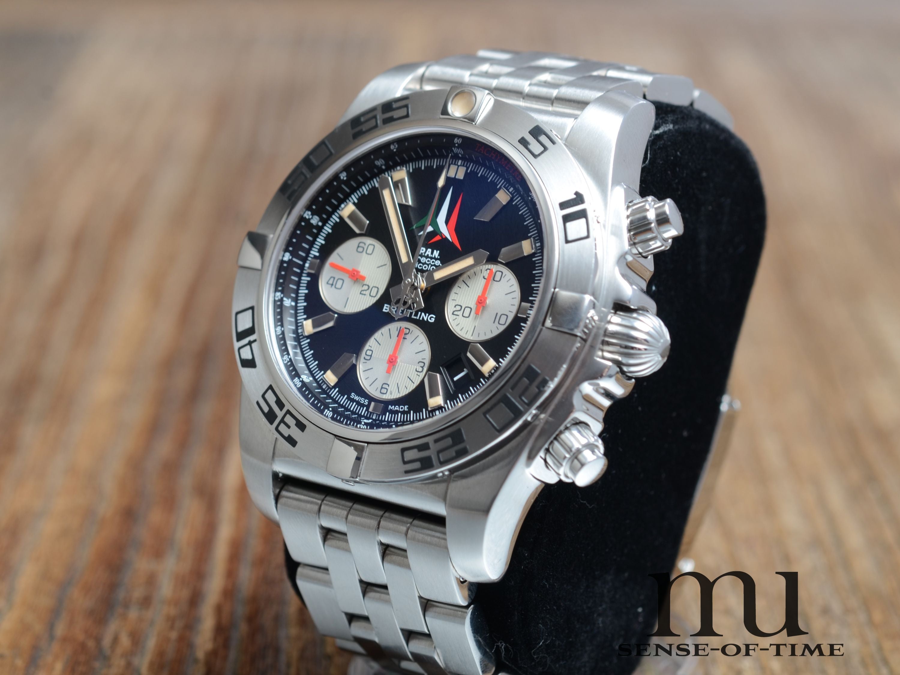 Breitling Chronomat B01 Frecce Tricolori Pilotband Limited Edition, Ref.: AB01104D