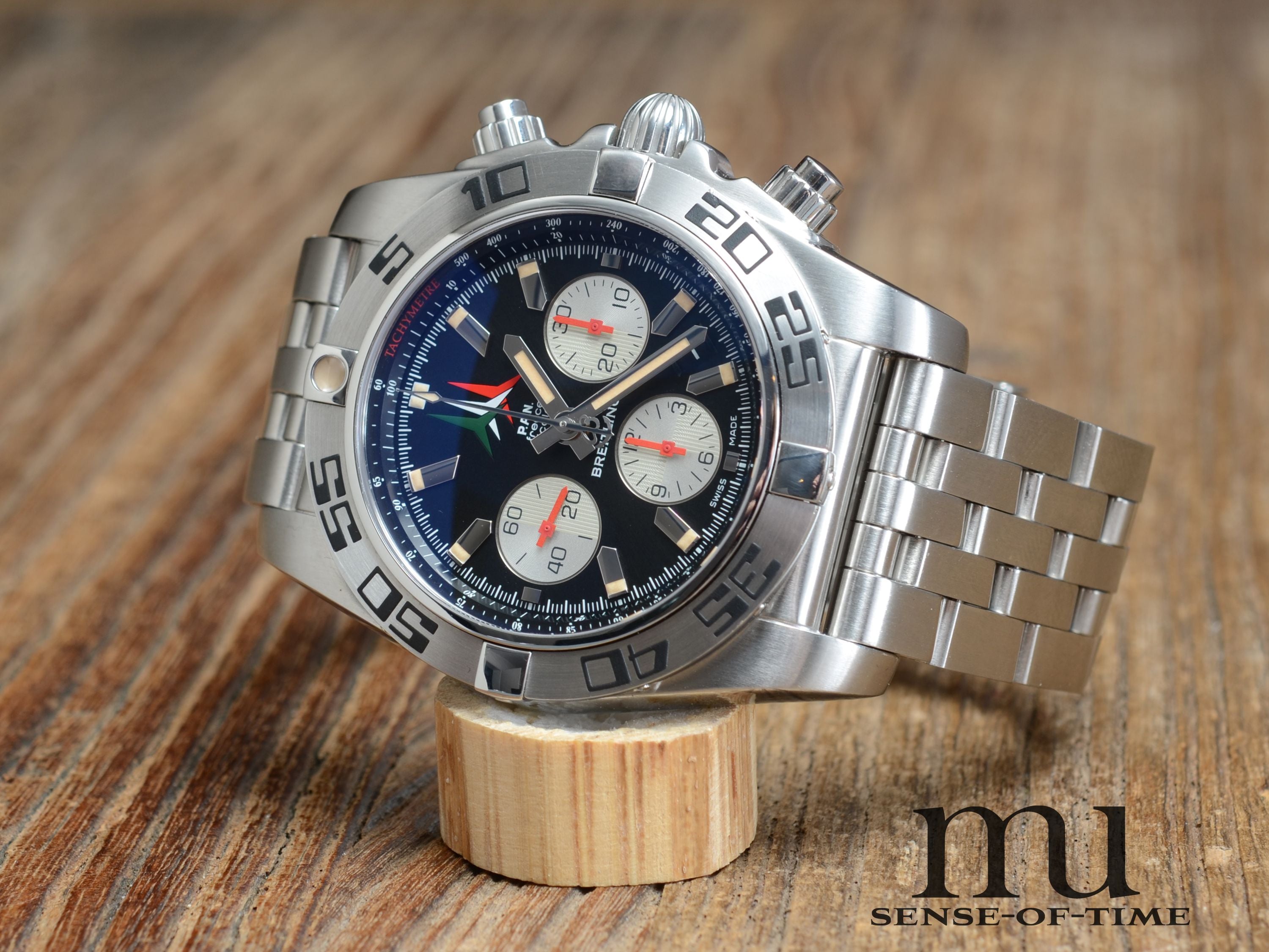 Breitling Chronomat B01 Frecce Tricolori Pilotband Limited Edition, Ref.: AB01104D