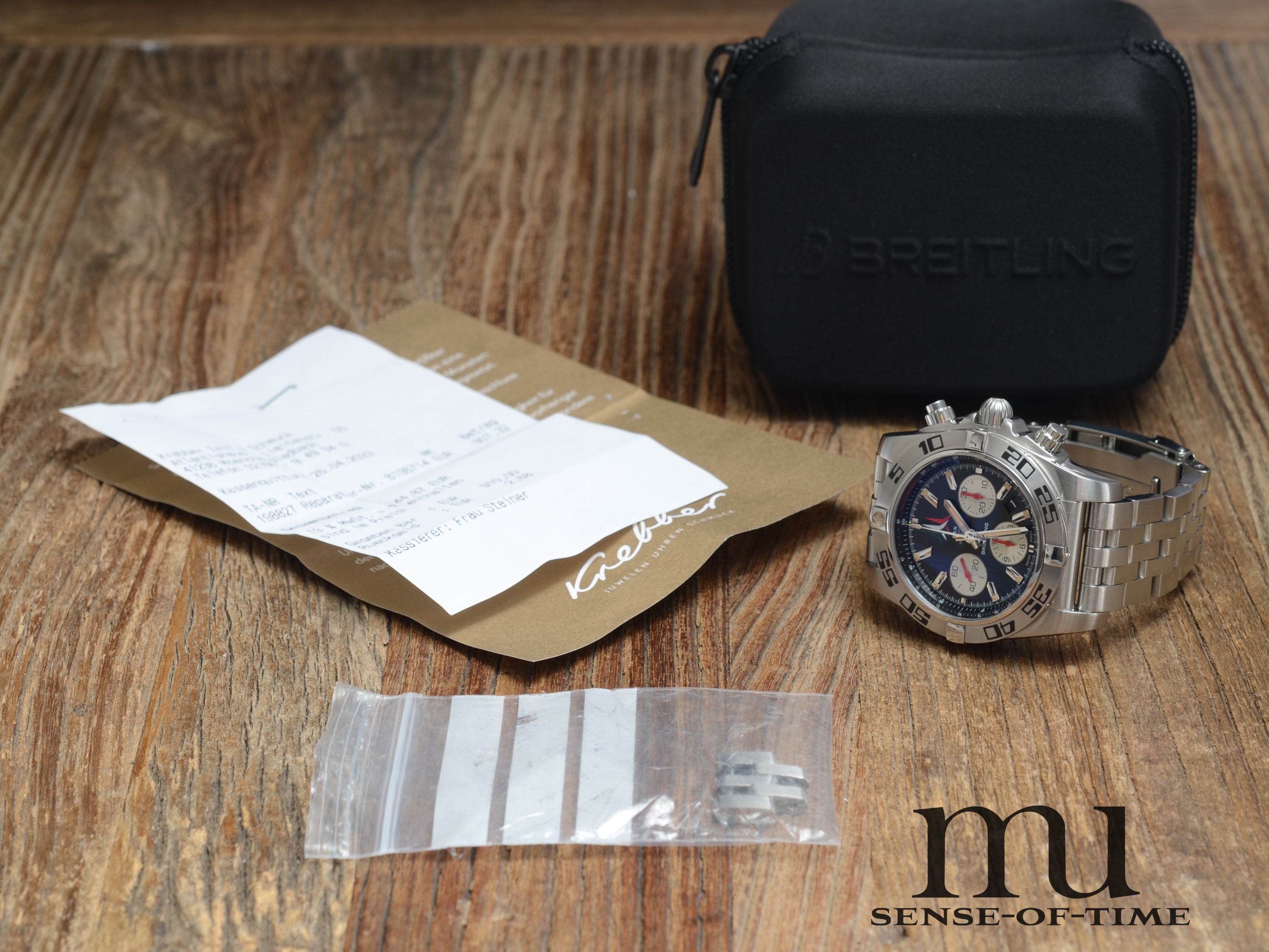 Breitling Chronomat B01 Frecce Tricolori Pilotband Limited Edition, Ref.: AB01104D