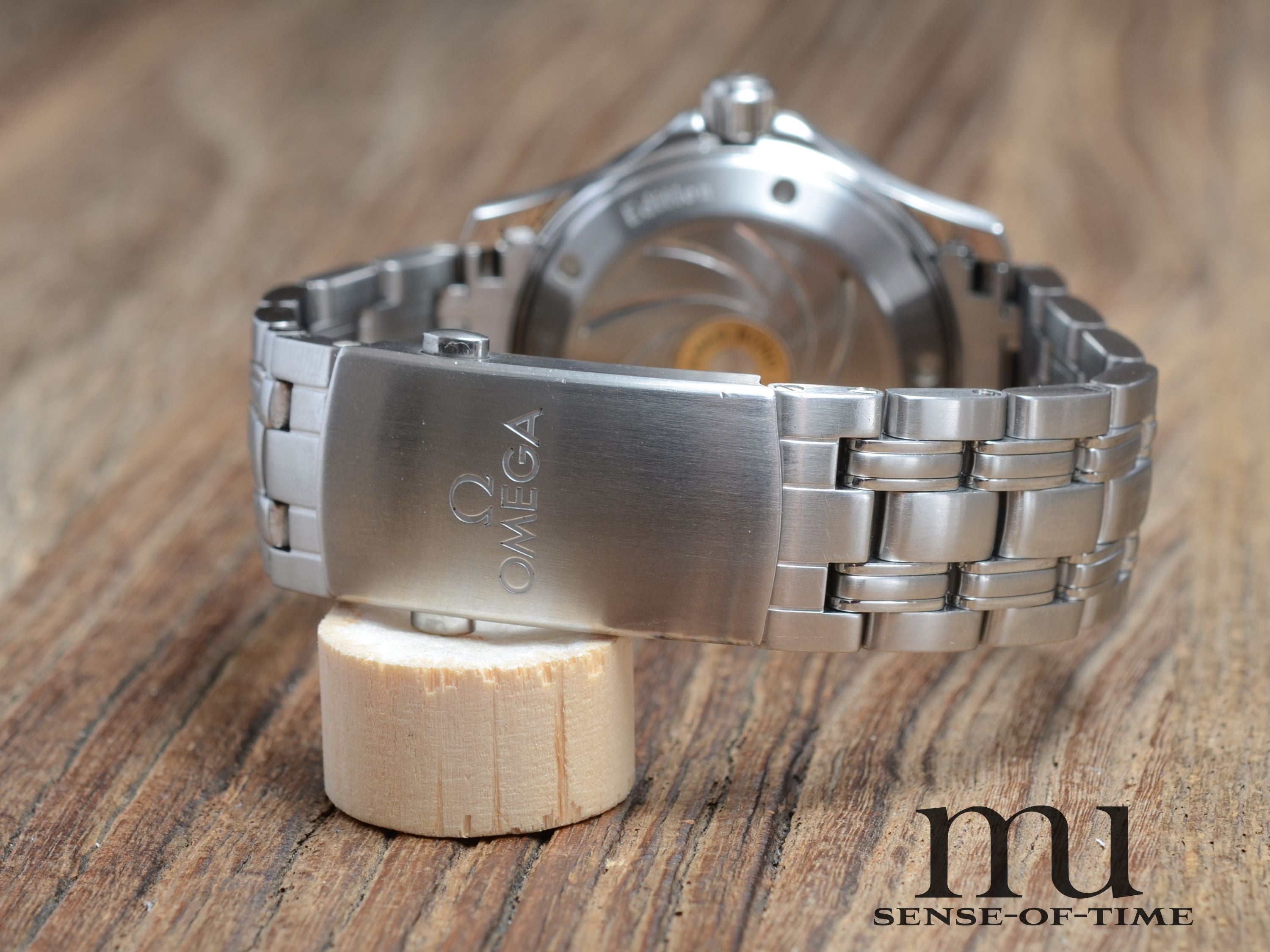 Omega Seamaster Prof. James Bond 007 Limited Edition, Ref.: 212.30.36.20.51.001