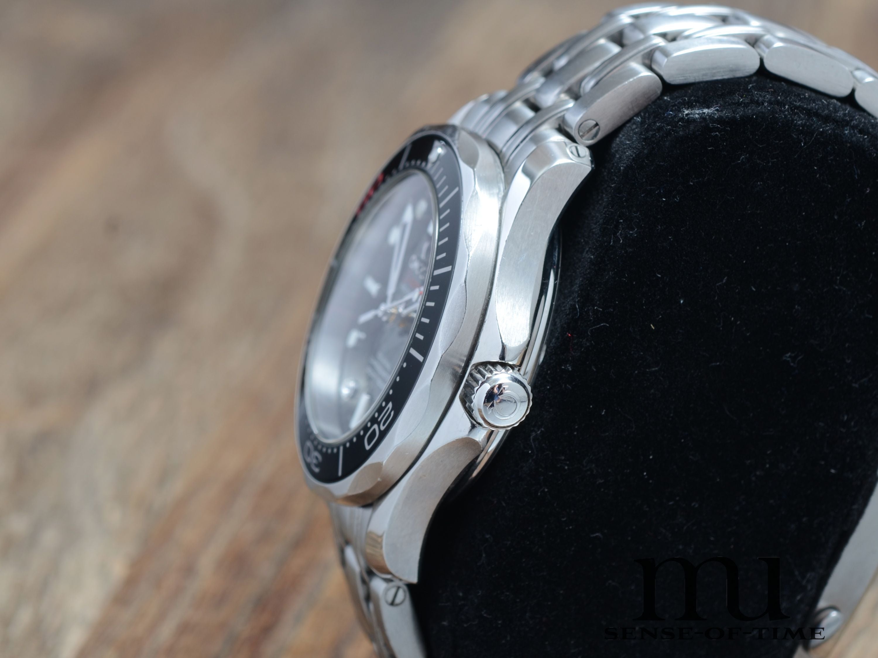 Omega Seamaster Prof. James Bond 007 Limited Edition, Ref.: 212.30.36.20.51.001