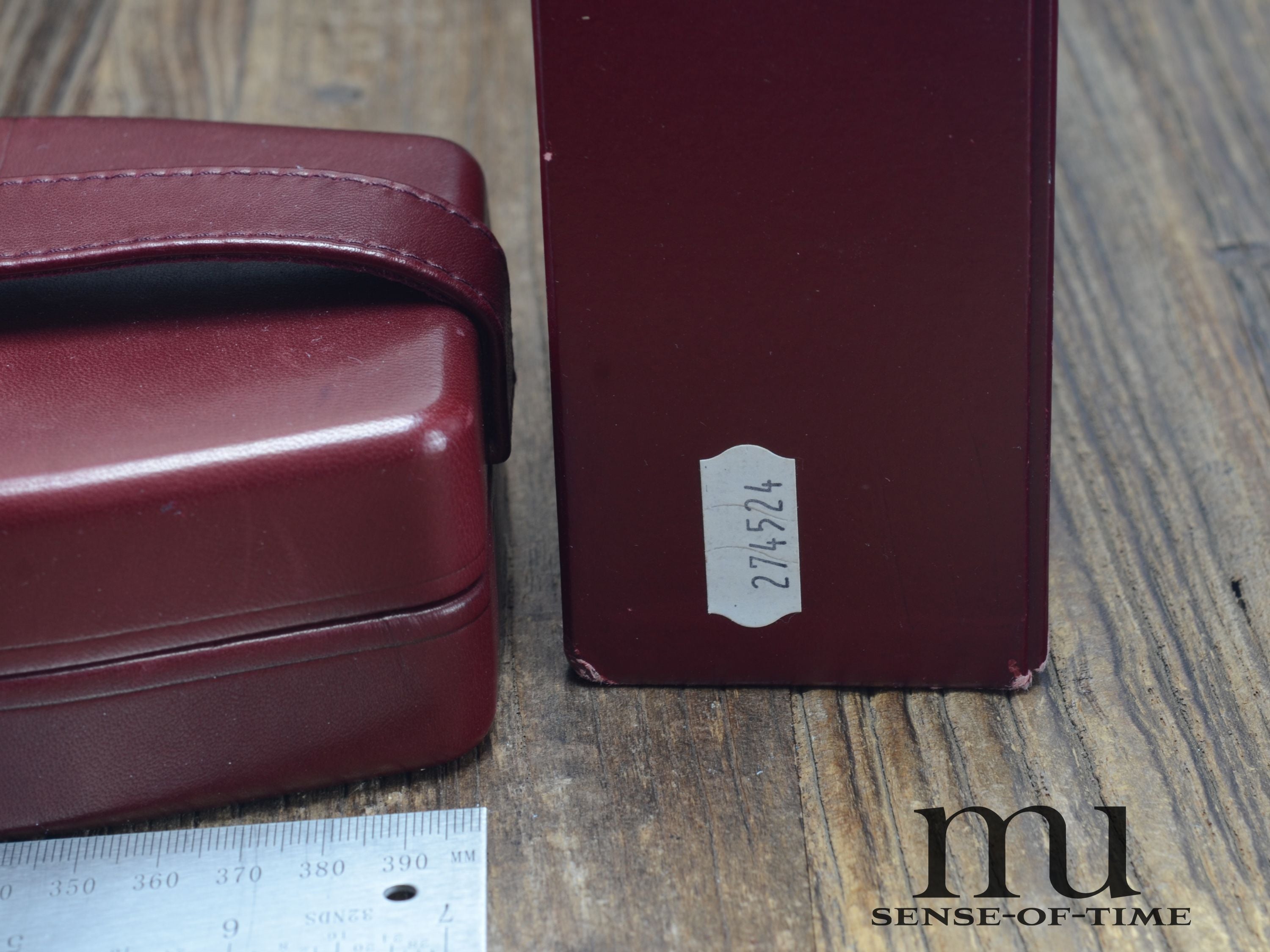 Zubehör: Omega Uhren-Box Vintage Rot