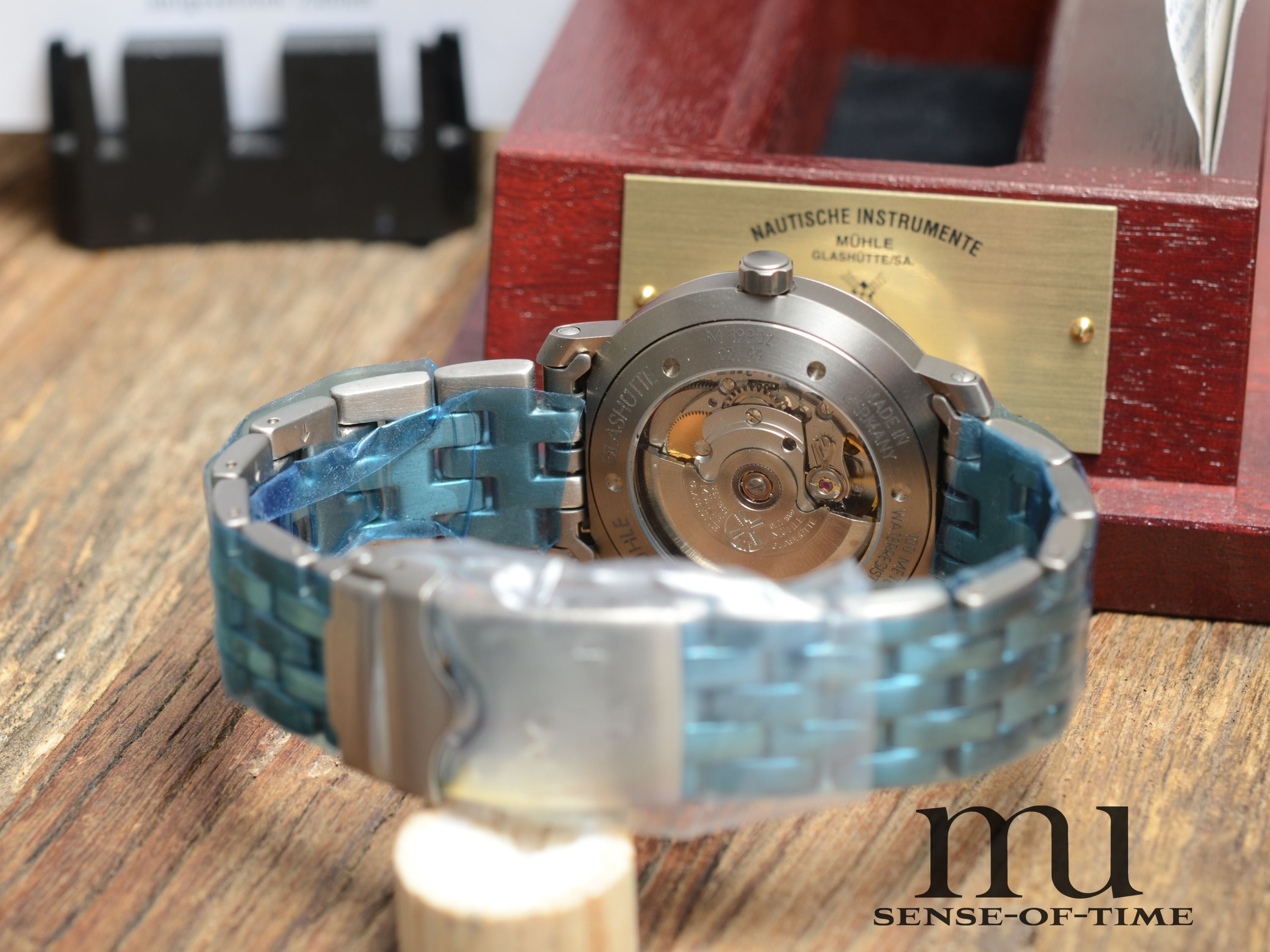 Mühle Millennium Set 2/99 bestehend aus 9 Uhren (1x davon Platin ), Limited Edition, NOS