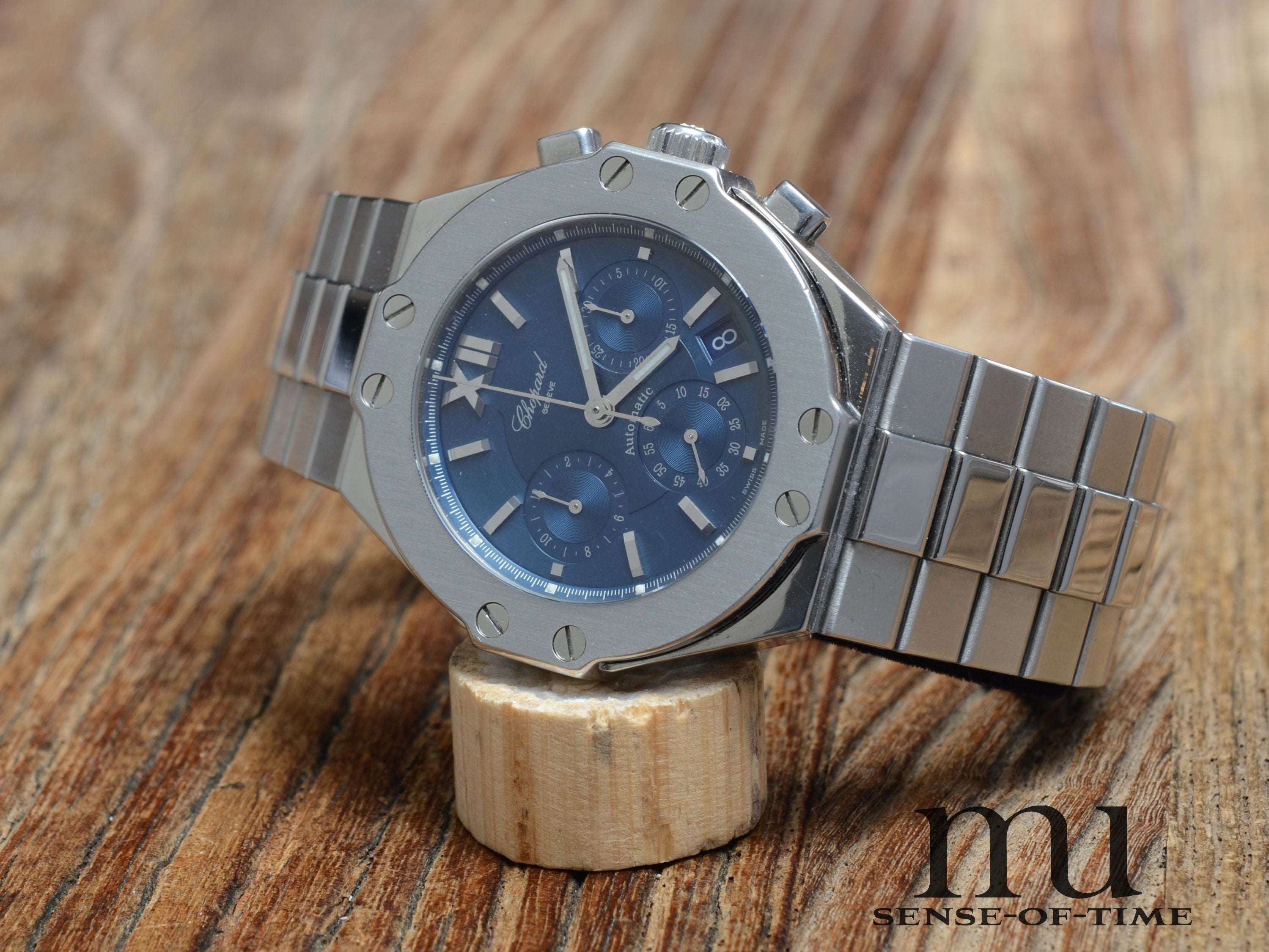 Chopard St. Moritz mit blauem Zifferblatt und integriertem Armband, Ref.: 8333