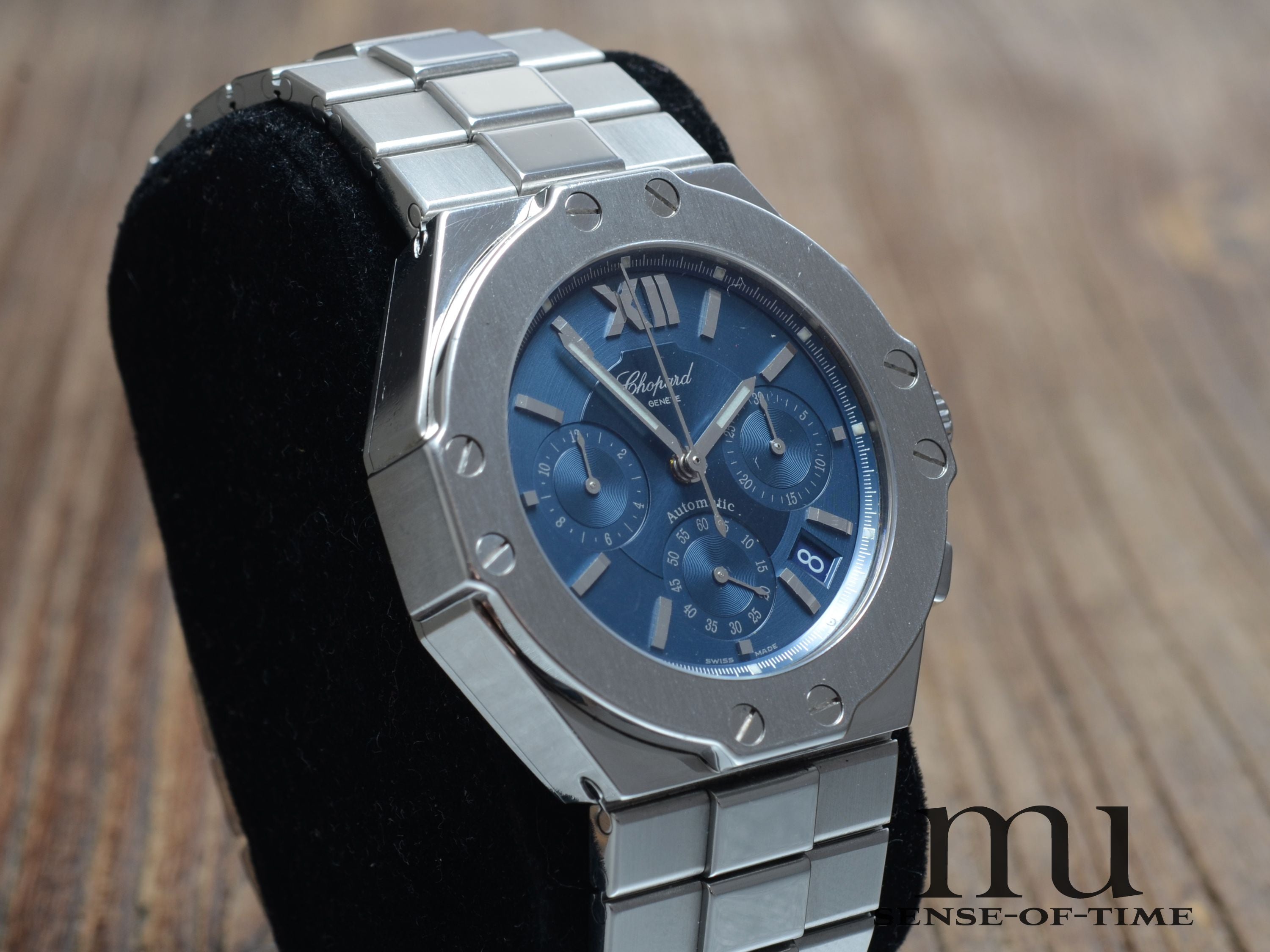 Chopard St. Moritz mit blauem Zifferblatt und integriertem Armband, Ref.: 8333