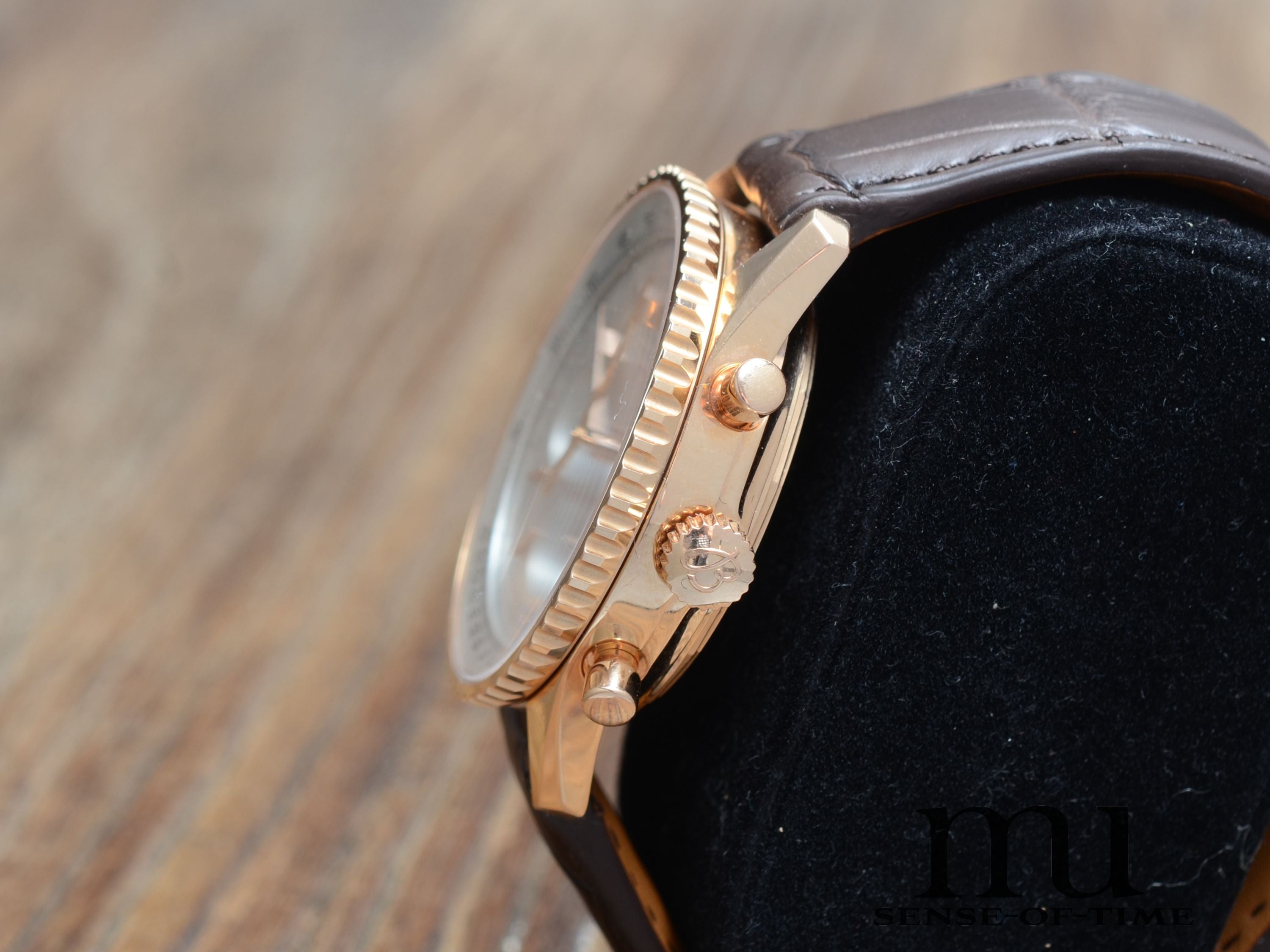 Breitling Navitimer Montbrillant 38mm 18kt Roségold, Ref.: R41370