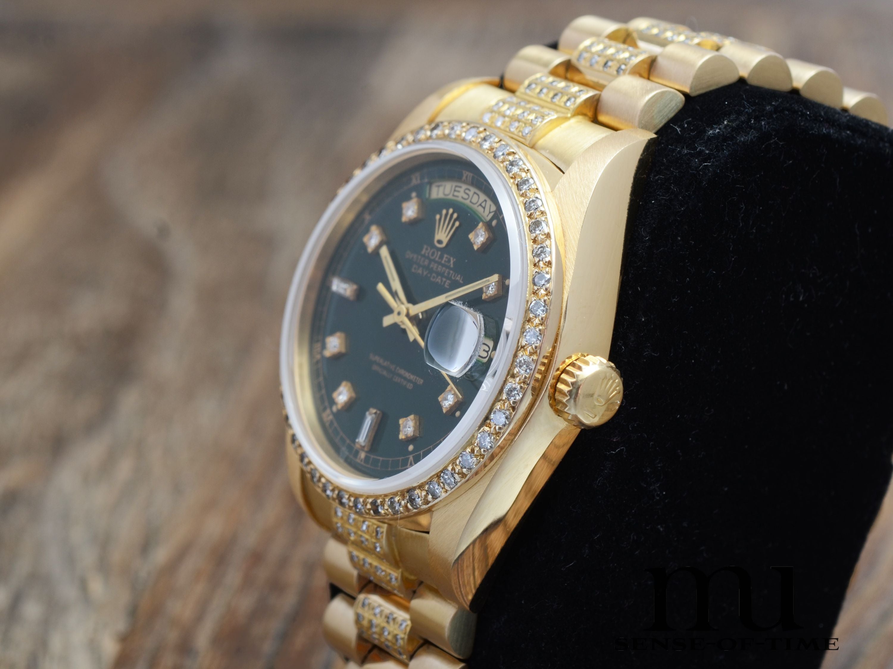 Rolex Day-Date Grünes Zifferblatt 18kt Gelbgold Diamant-Besatz, Ref: 18038