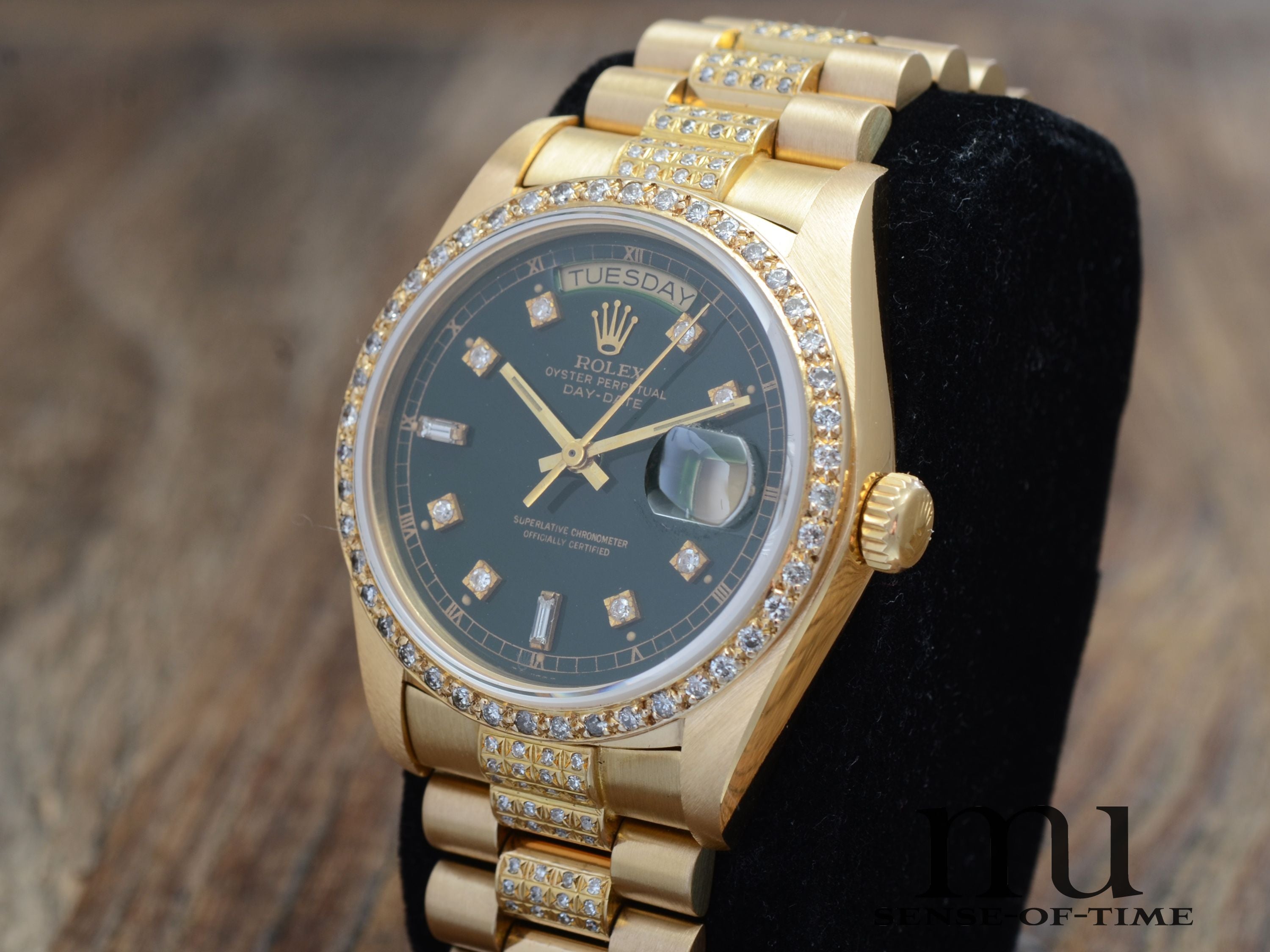 Rolex Day-Date Grünes Zifferblatt 18kt Gelbgold Diamant-Besatz, Ref: 18038