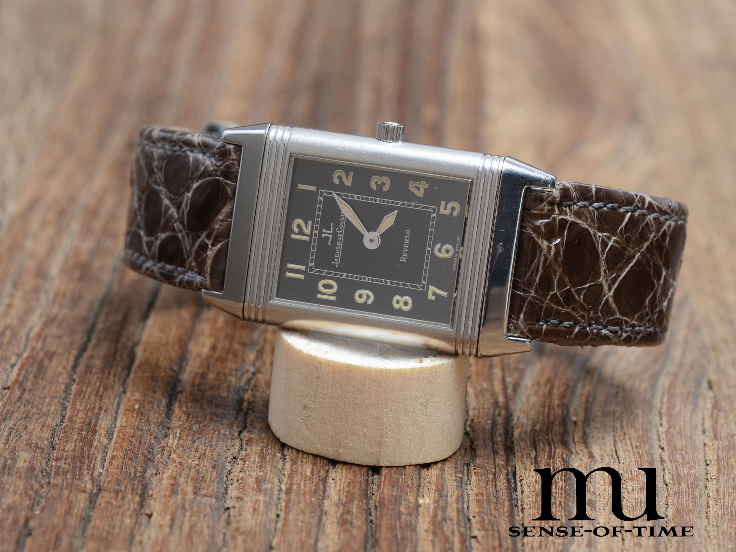 Jaeger leCoultre Reverso Shadow, Ref: 251.8.86