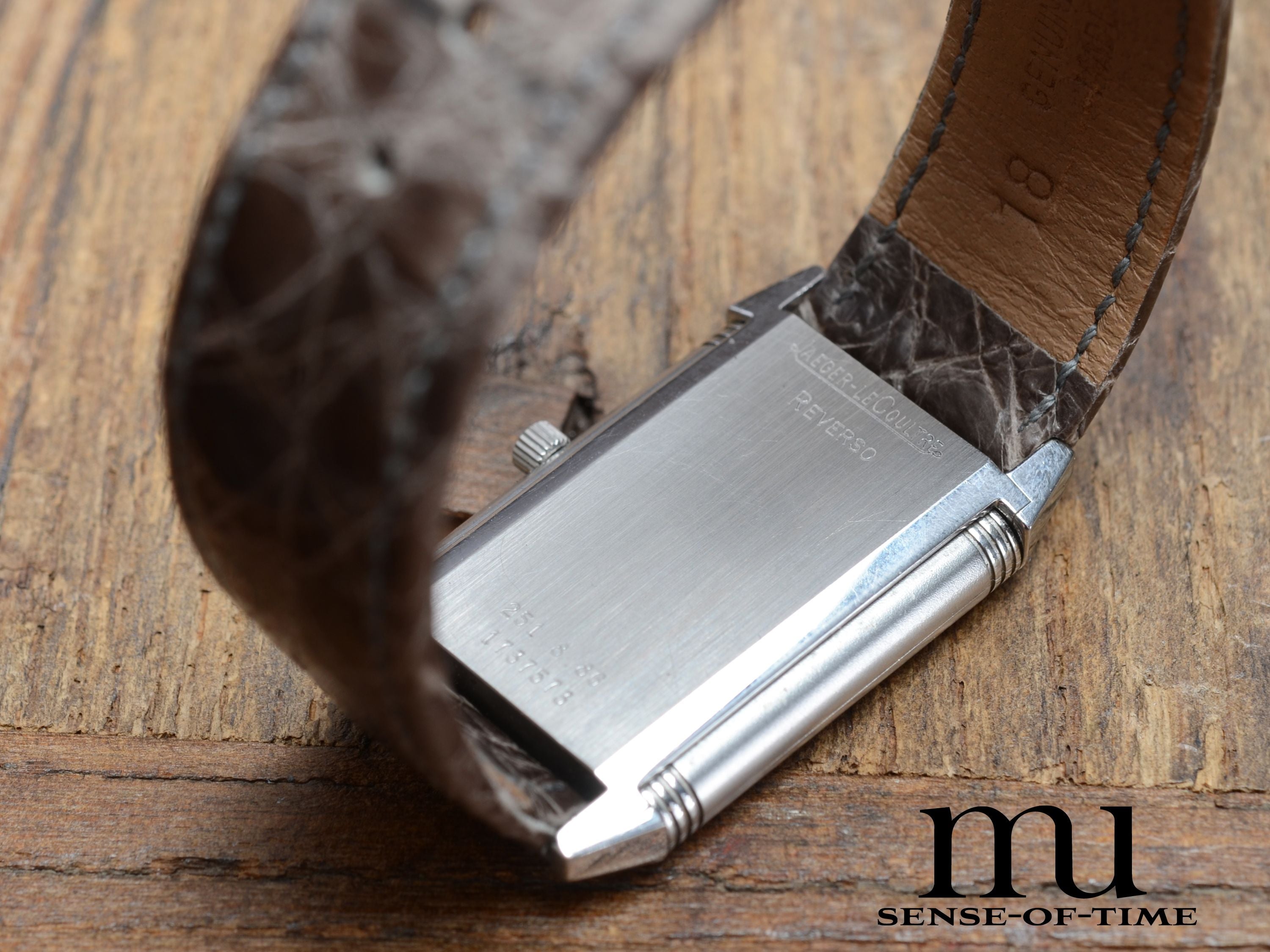 Jaeger leCoultre Reverso Shadow, Ref: 251.8.86