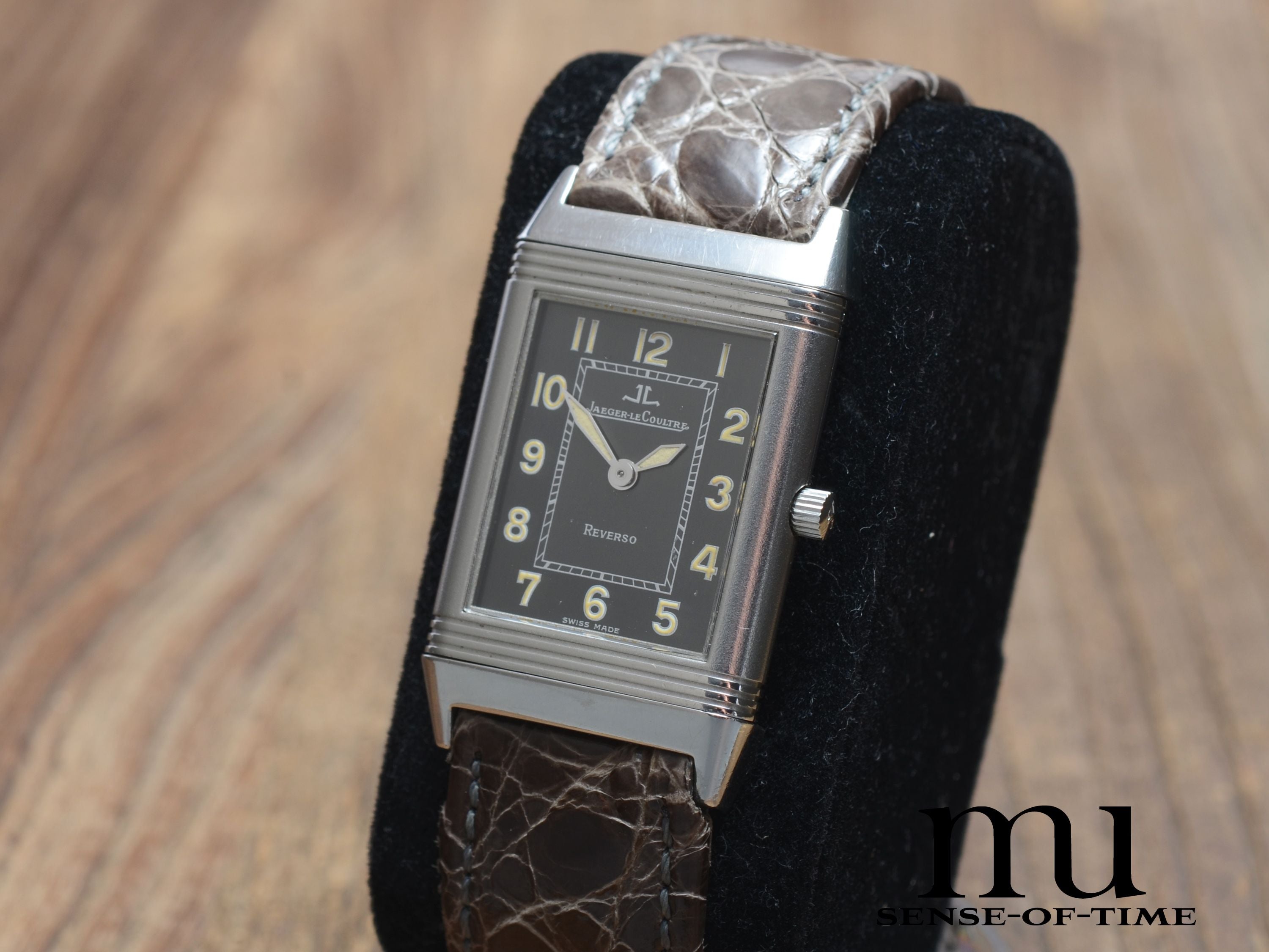 Jaeger leCoultre Reverso Shadow, Ref: 251.8.86
