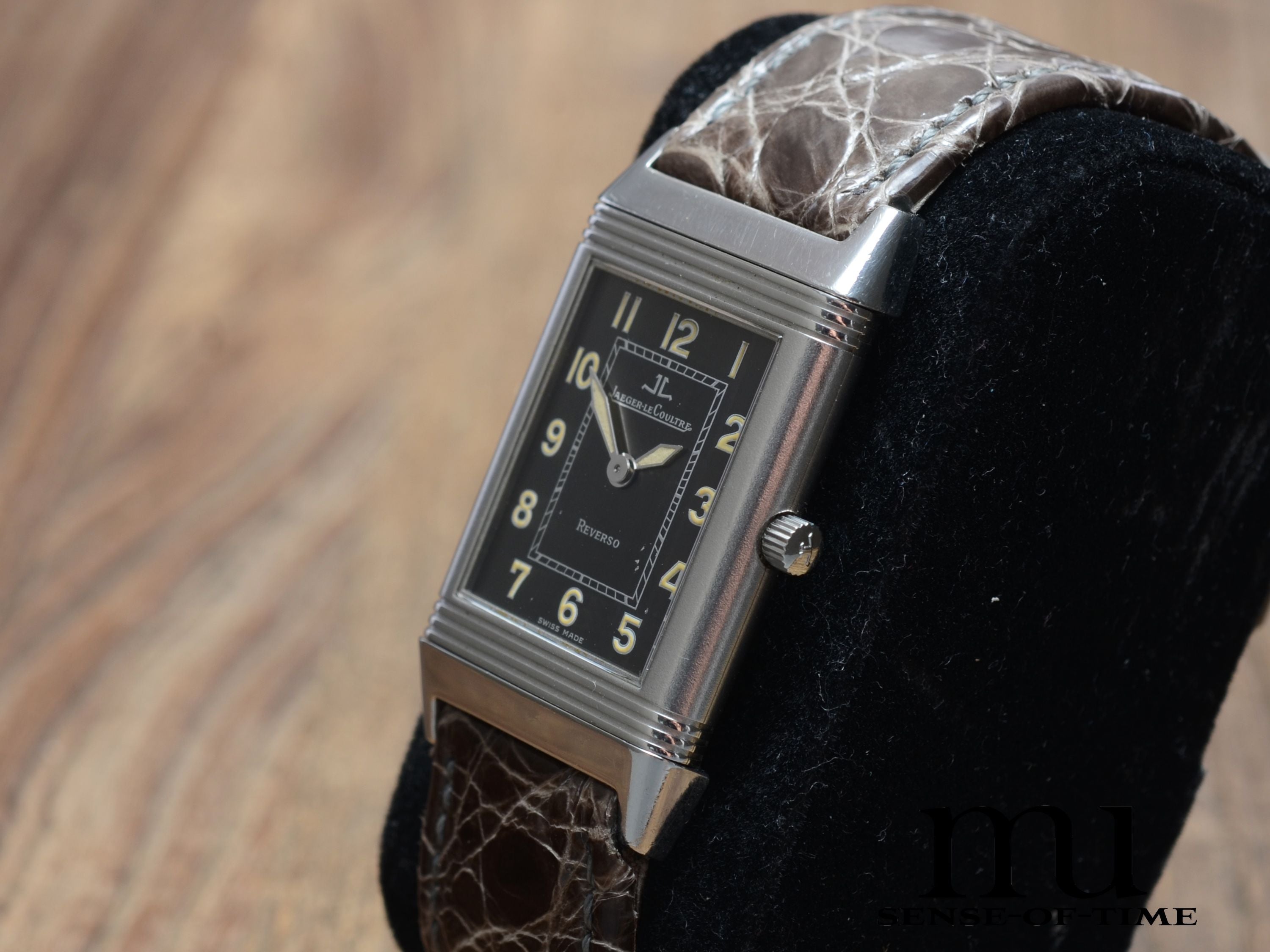 Jaeger leCoultre Reverso Shadow, Ref: 251.8.86