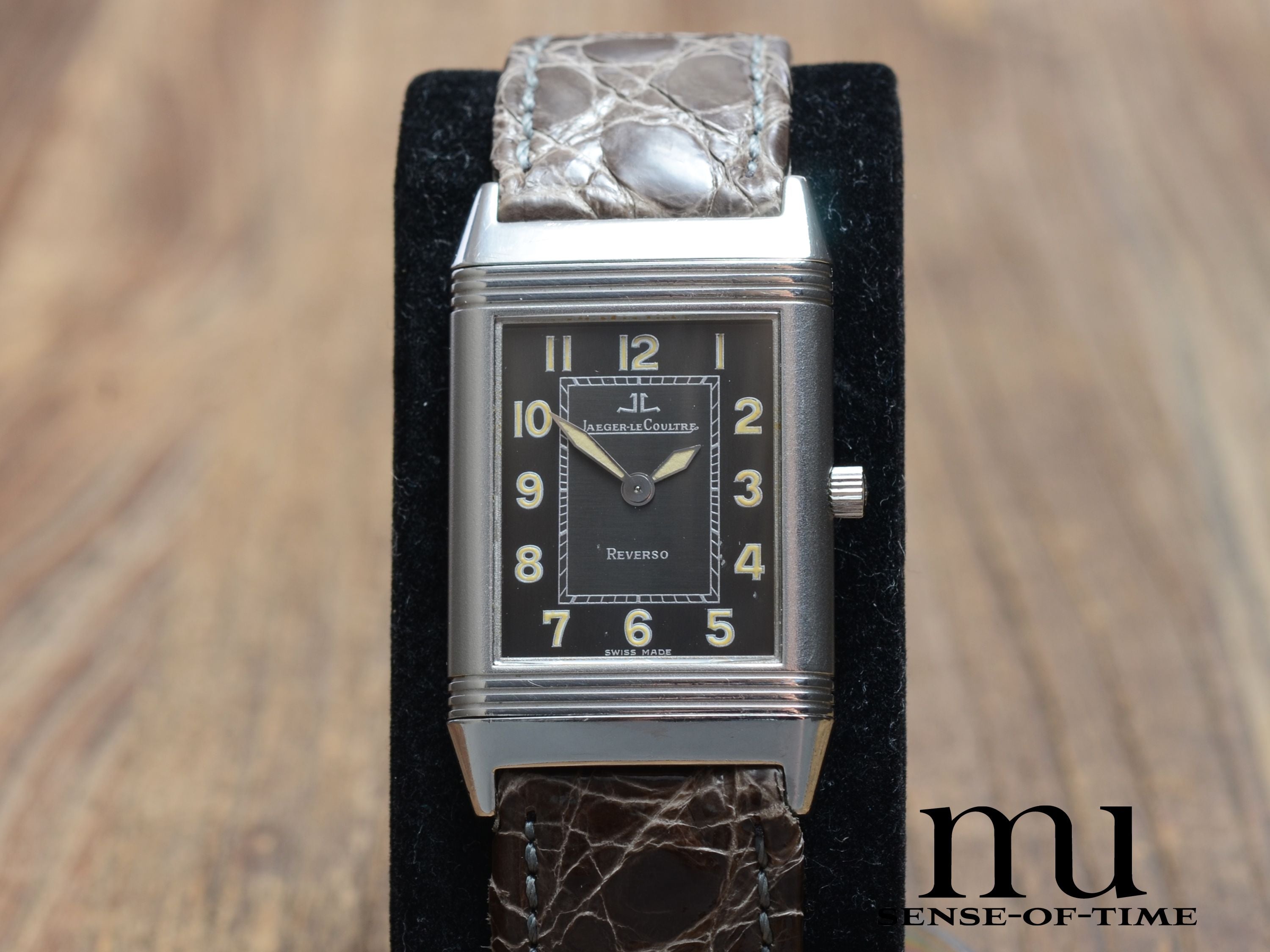 Jaeger leCoultre Reverso Shadow, Ref: 251.8.86