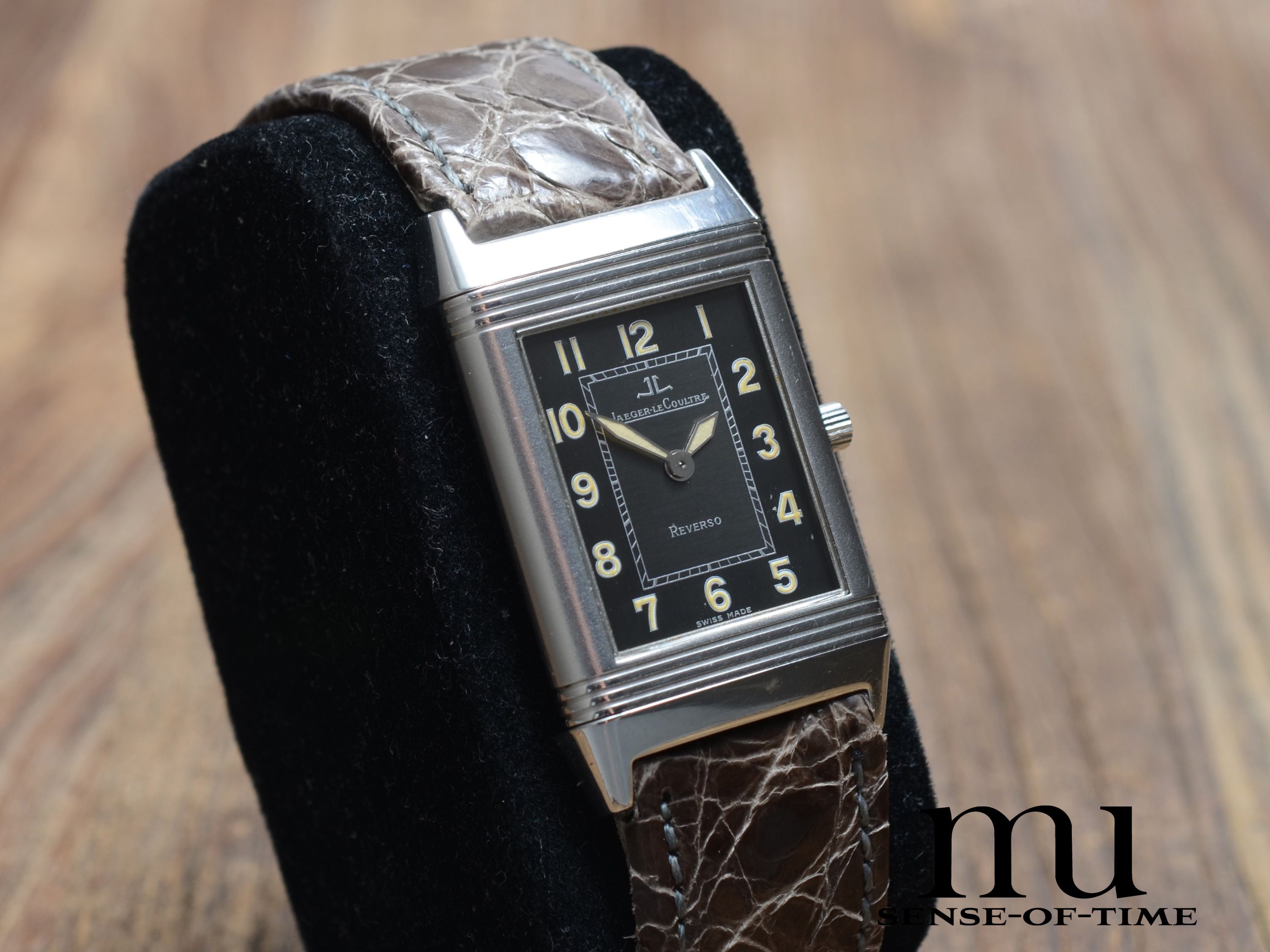 Jaeger leCoultre Reverso Shadow, Ref: 251.8.86