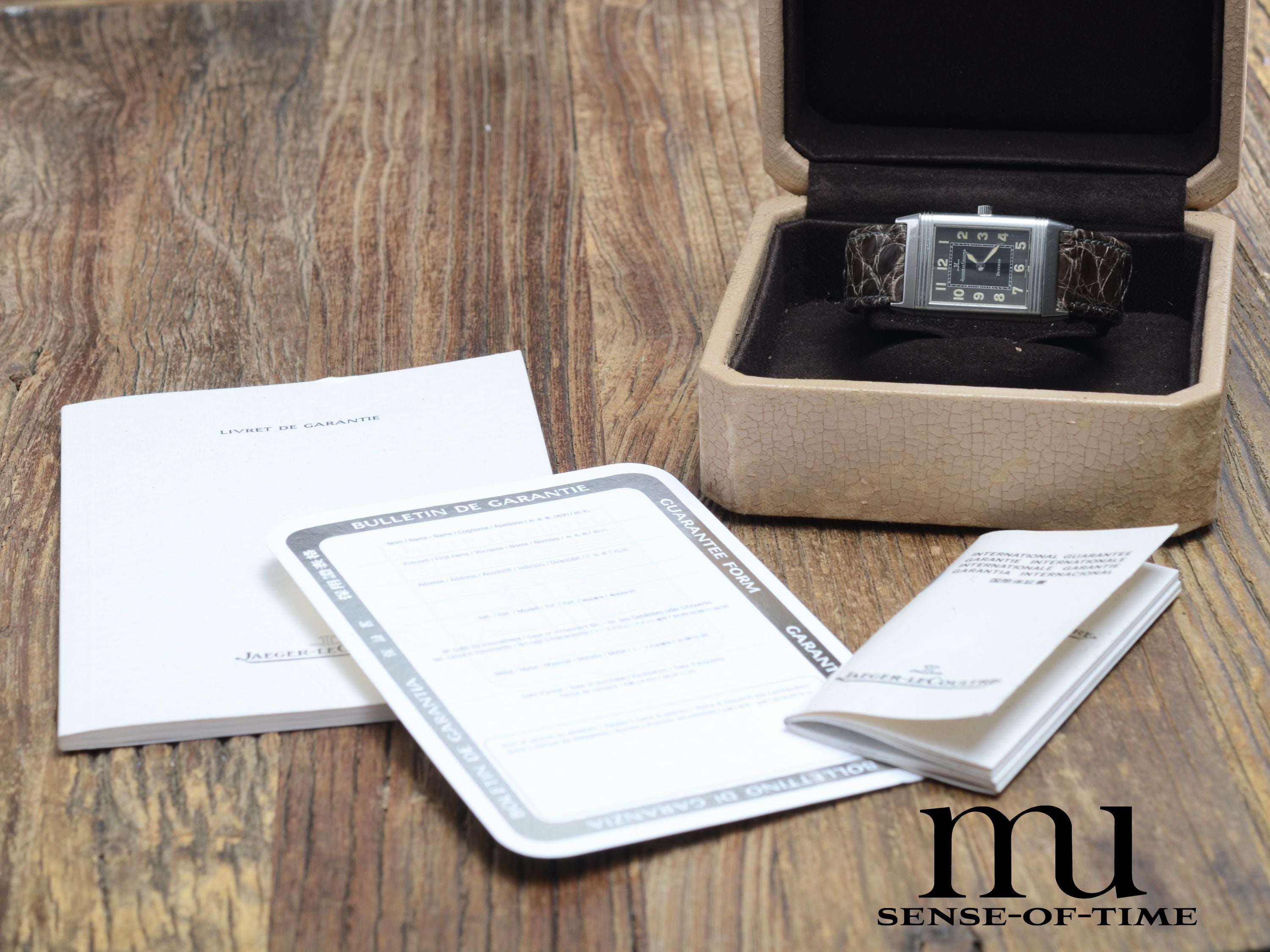 Jaeger leCoultre Reverso Shadow, Ref: 251.8.86