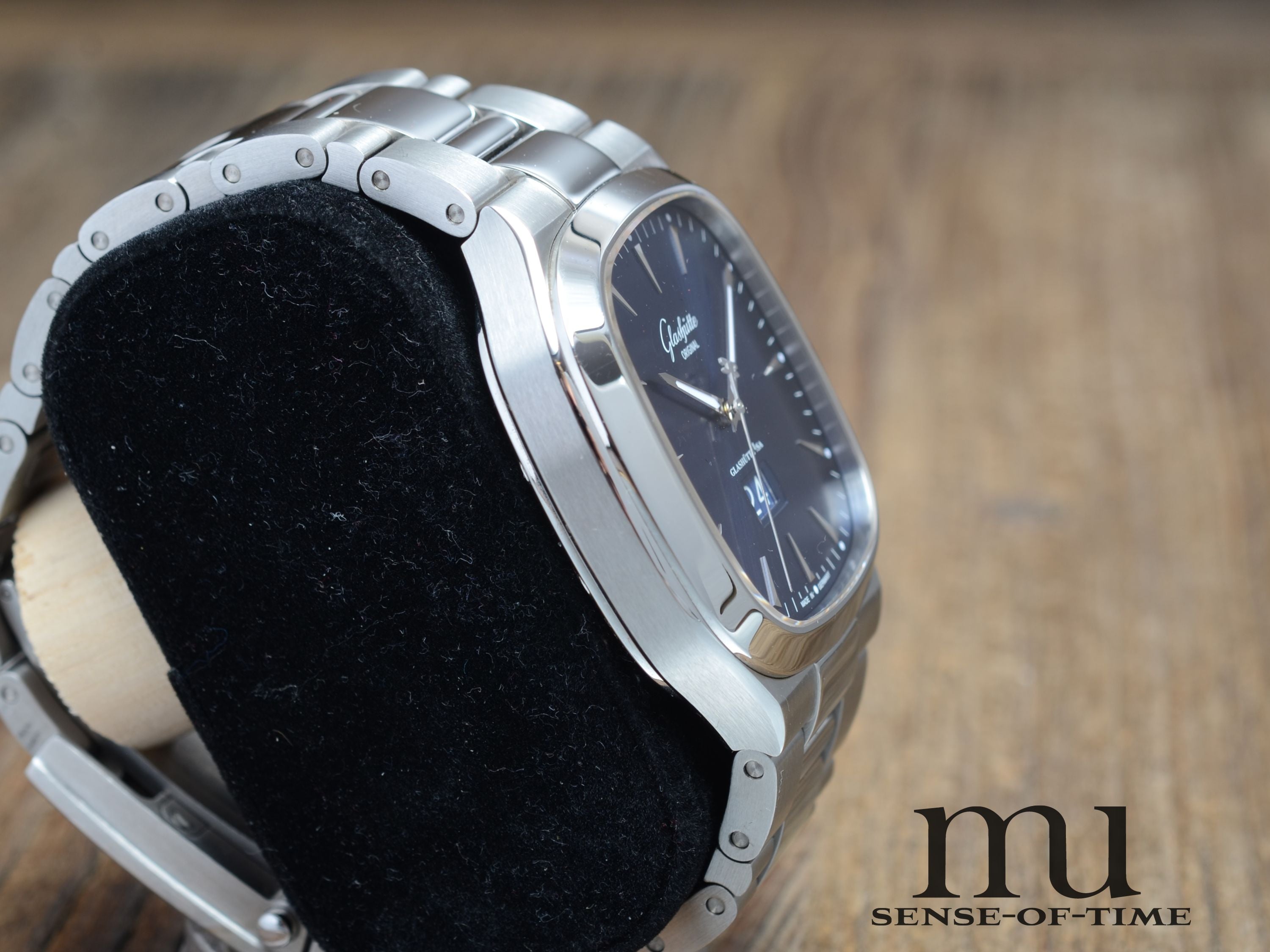 Glashütte Original Seventies Panoramdatum, Blaues Zifferblatt, Full Set, Cal.: 39-47