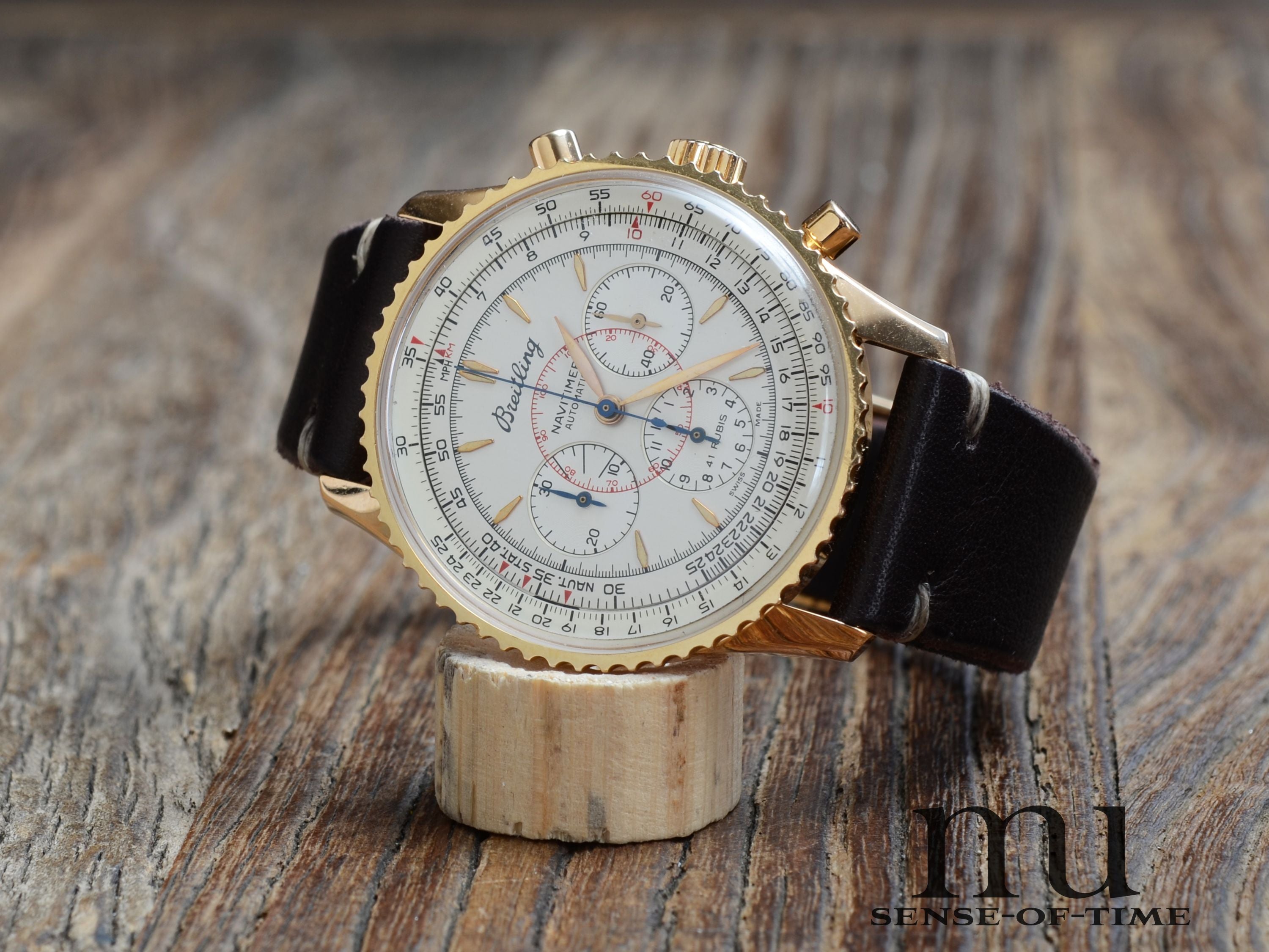 Breitling Navitimer Montbrillant 18kt Gold Limited Edition