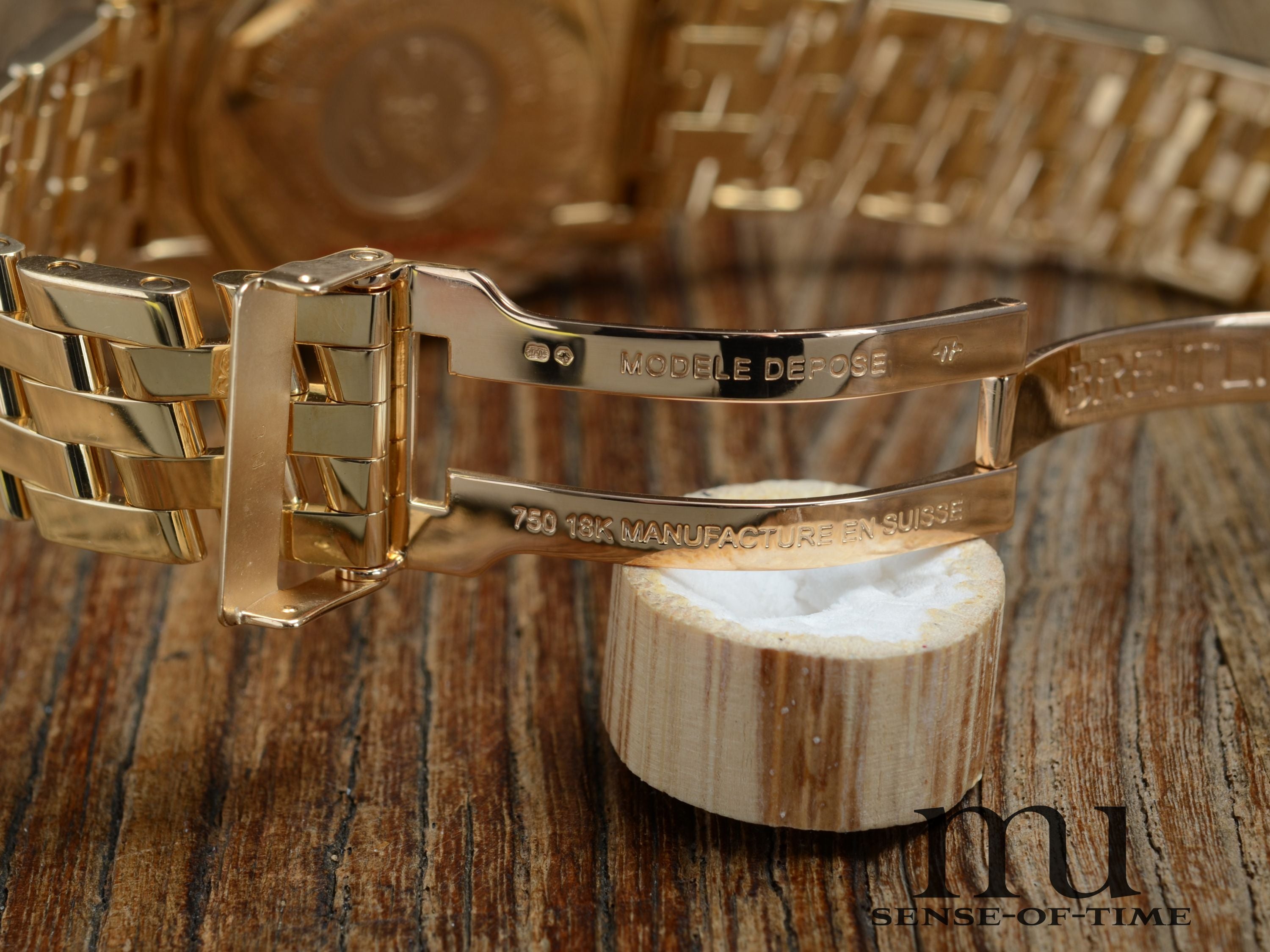 Breitling Cockpit Big Date 18kt Gold, Full Set, NOS, Ref: K49350