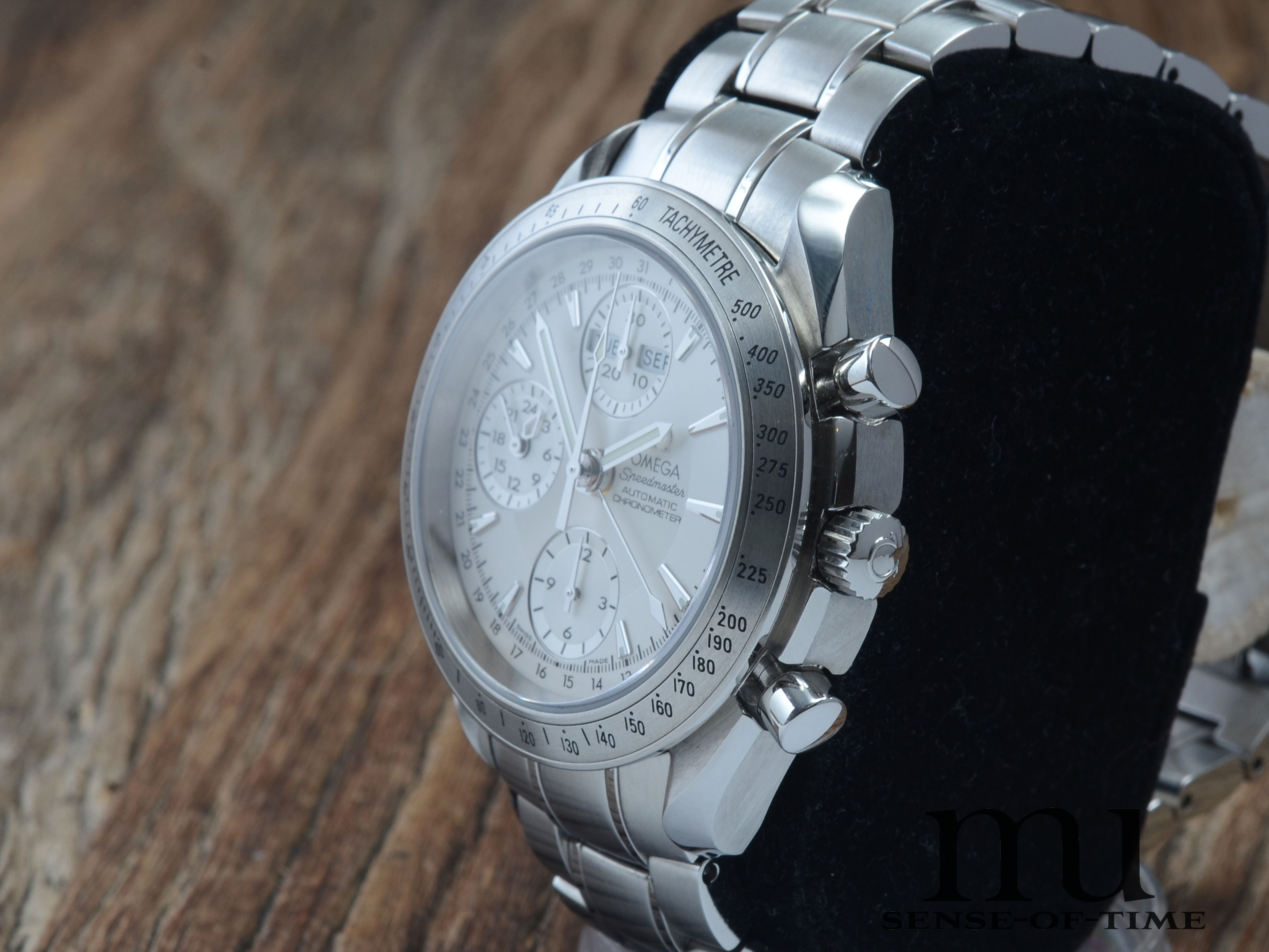 Omega Speedmaster Triple Date Chronometer