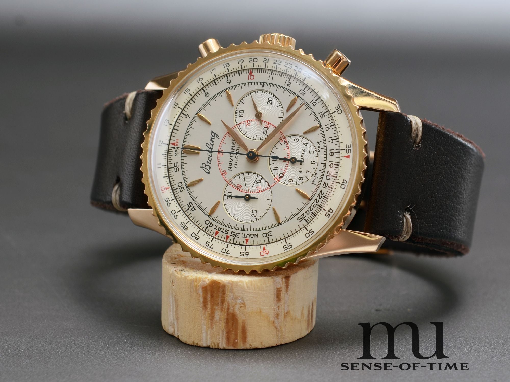 Breitling Navitimer Montbrillant 18kt Gold Limited Edition