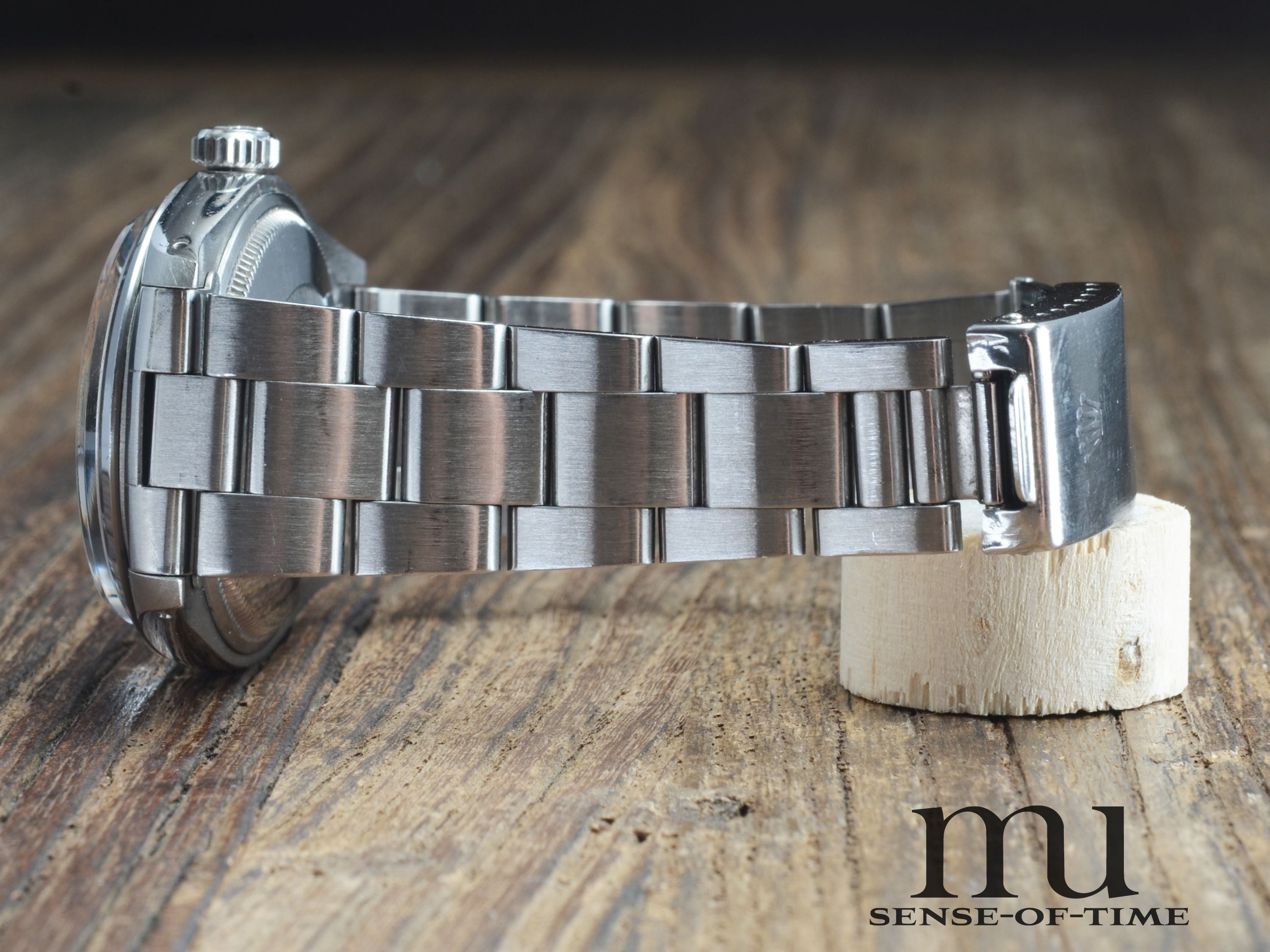 Rolex Oyster Perpetual Date 34mm, Blue Dial