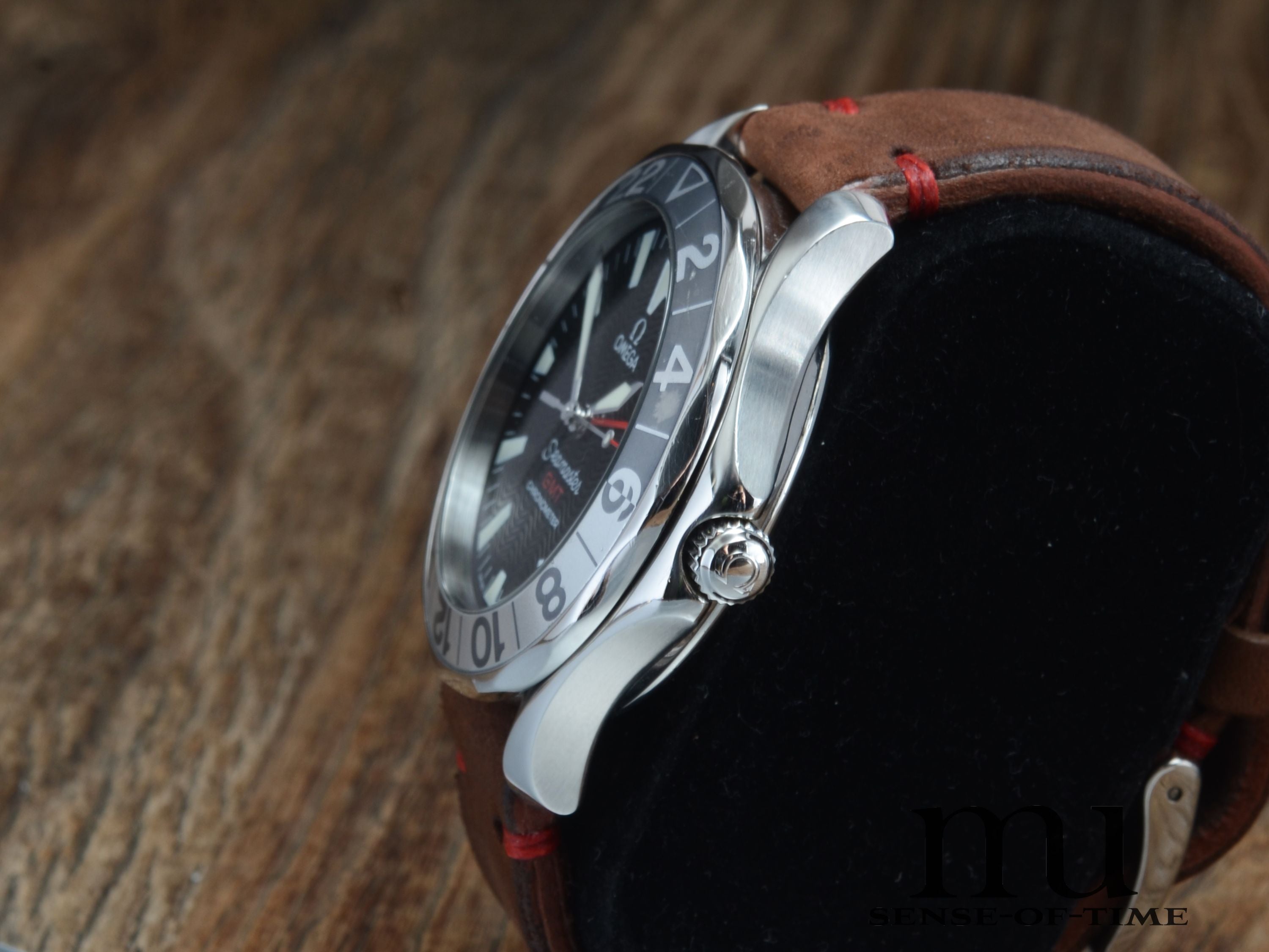 Omega Seamaster Professional GMT, Omega-Service 4/2020 Faded Bezel