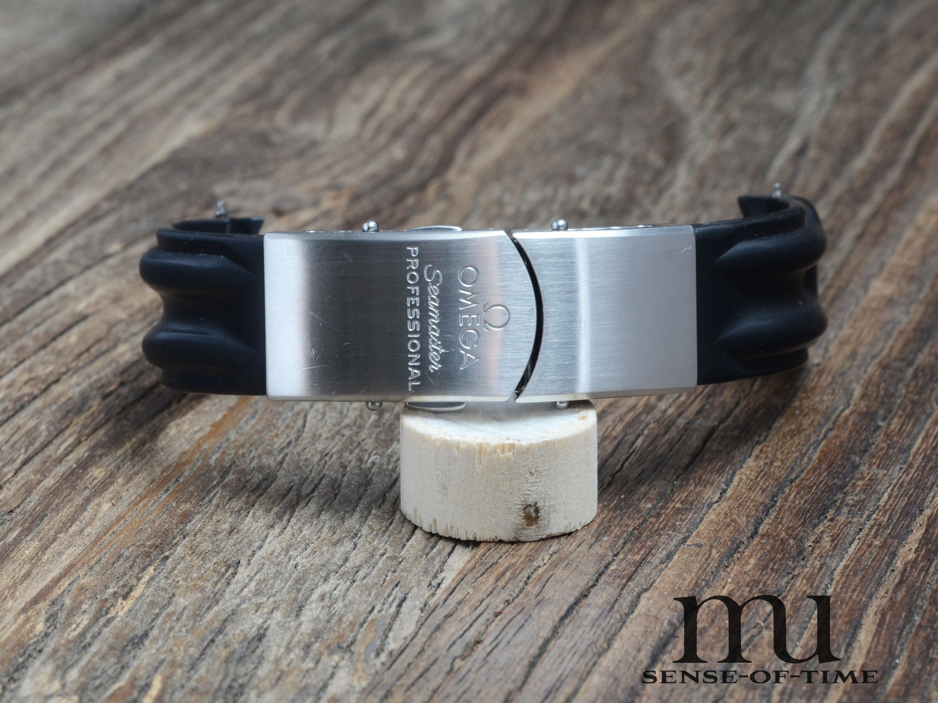 Zubehör: Omega Seamaster Kautschukband mit Faltschließe 20mm