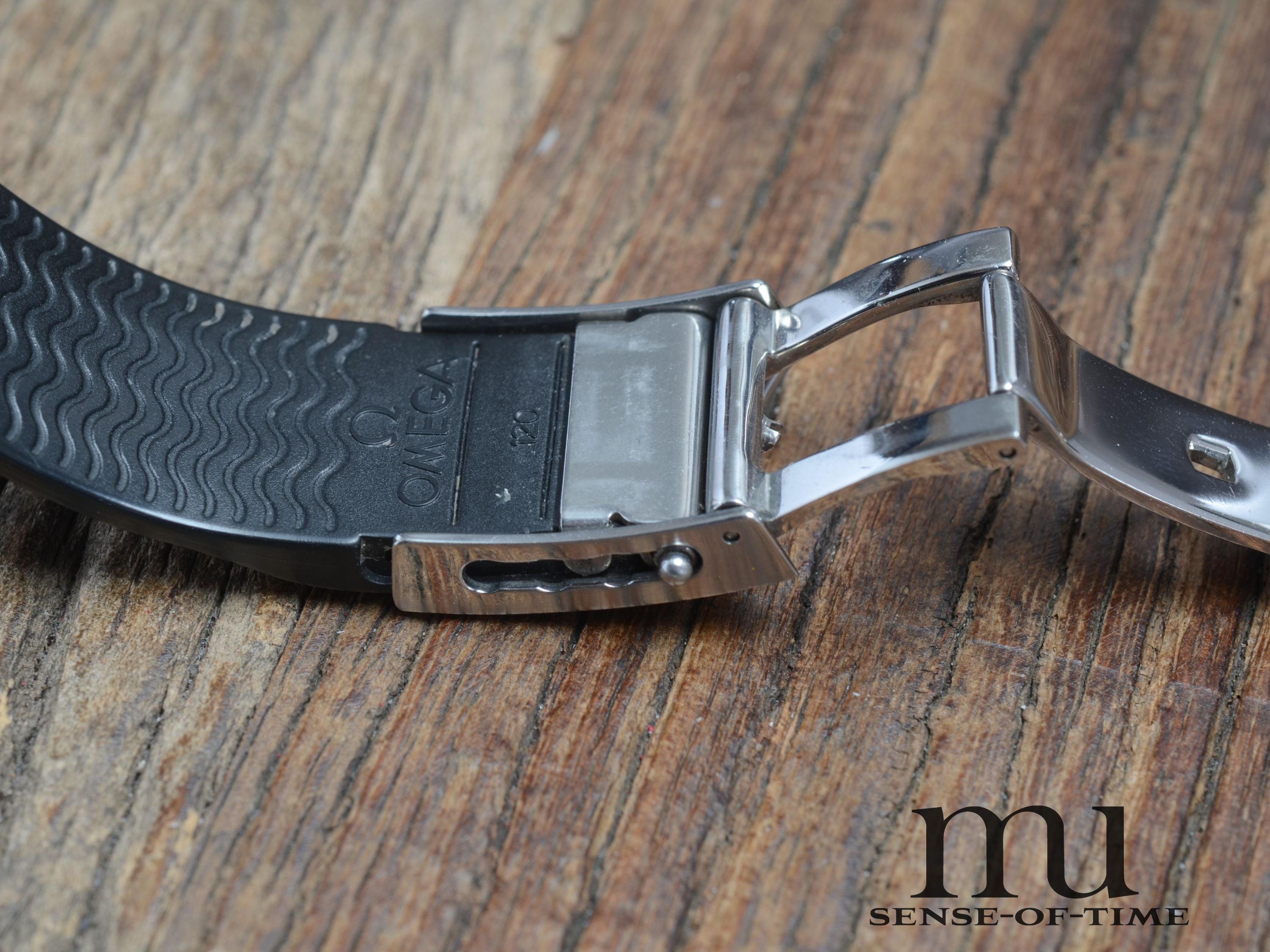 Zubehör: Omega Seamaster Kautschukband mit Faltschließe 20mm