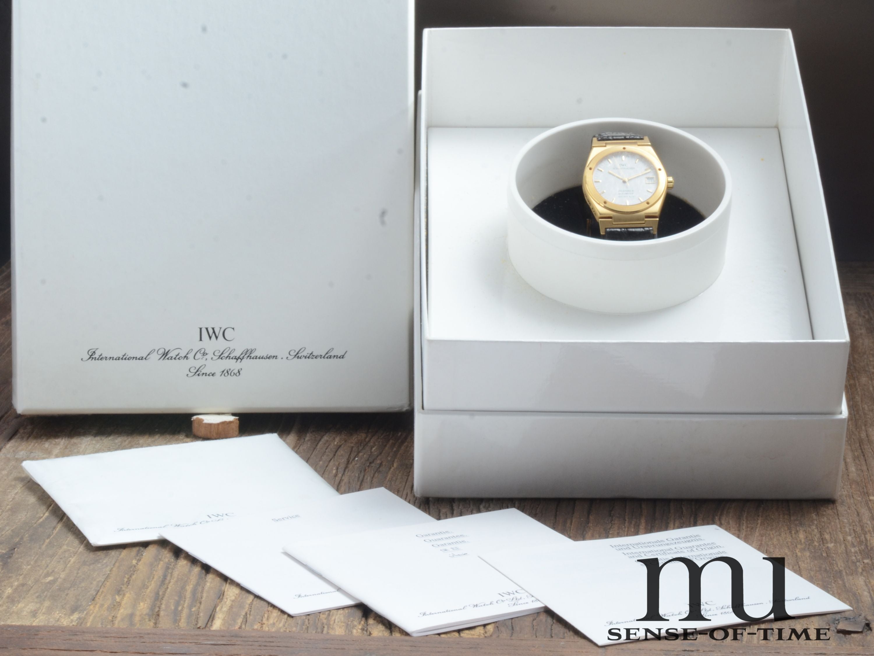 IWC Ingenieur 18kt Gold 500.000 A/m, like new, IW3518