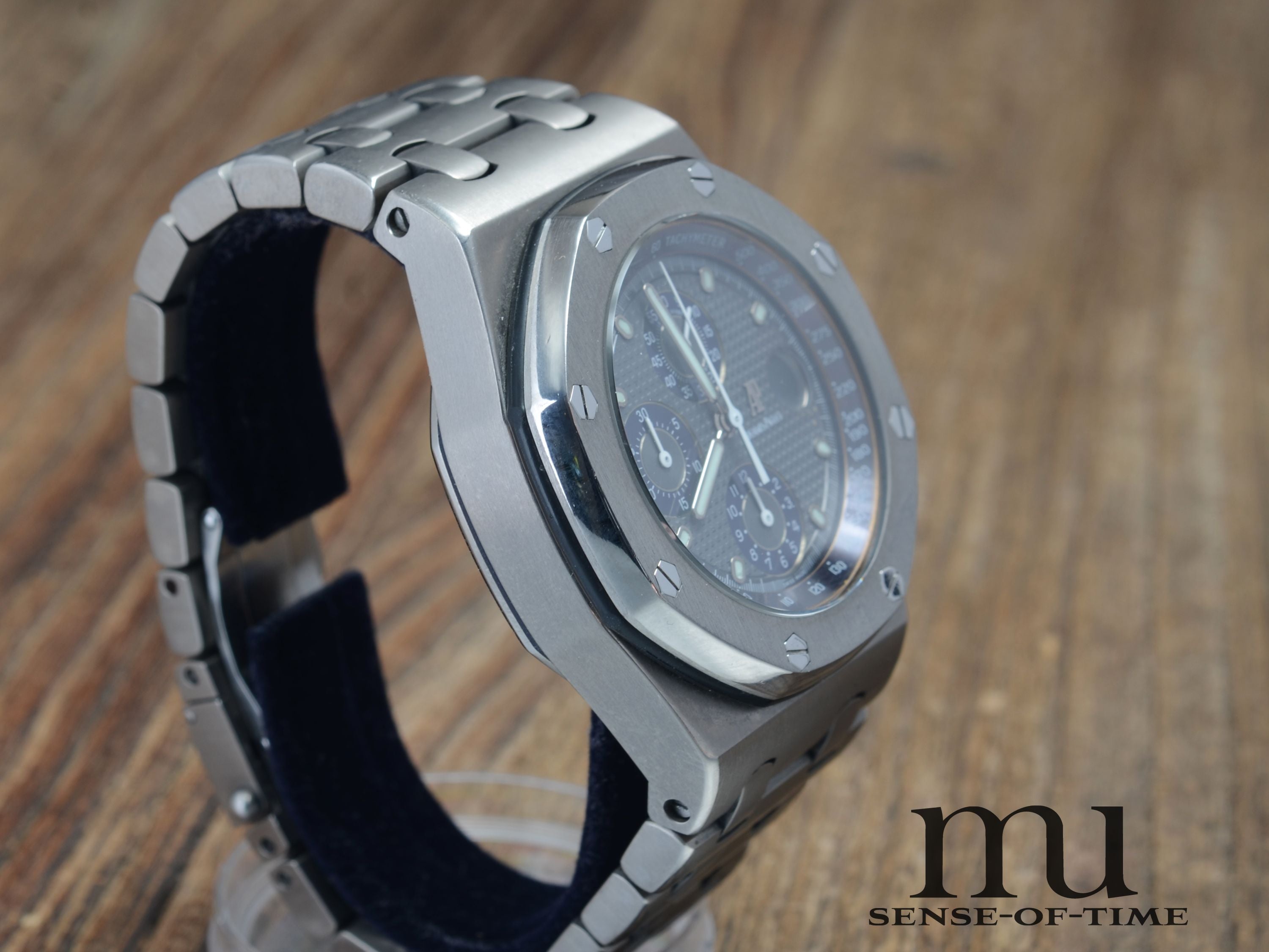 Audemars Piguet Royal Oak Offshore The Beast, Ref.: 25721TI