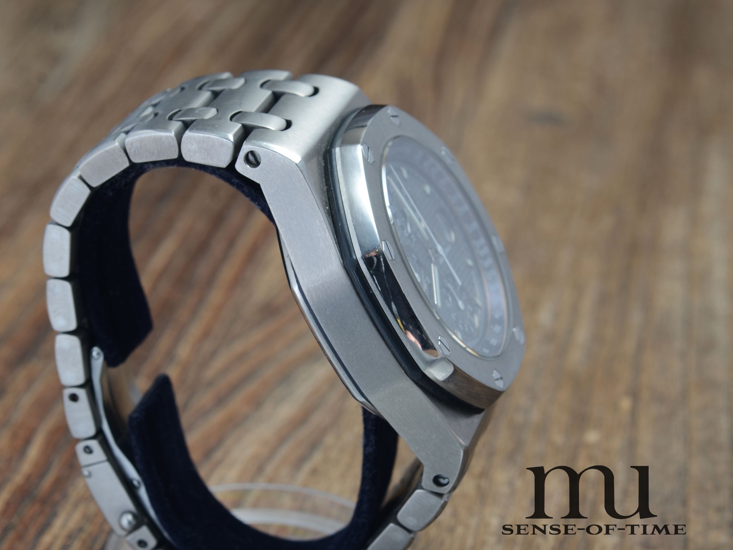 Audemars Piguet Royal Oak Offshore The Beast, Ref.: 25721TI