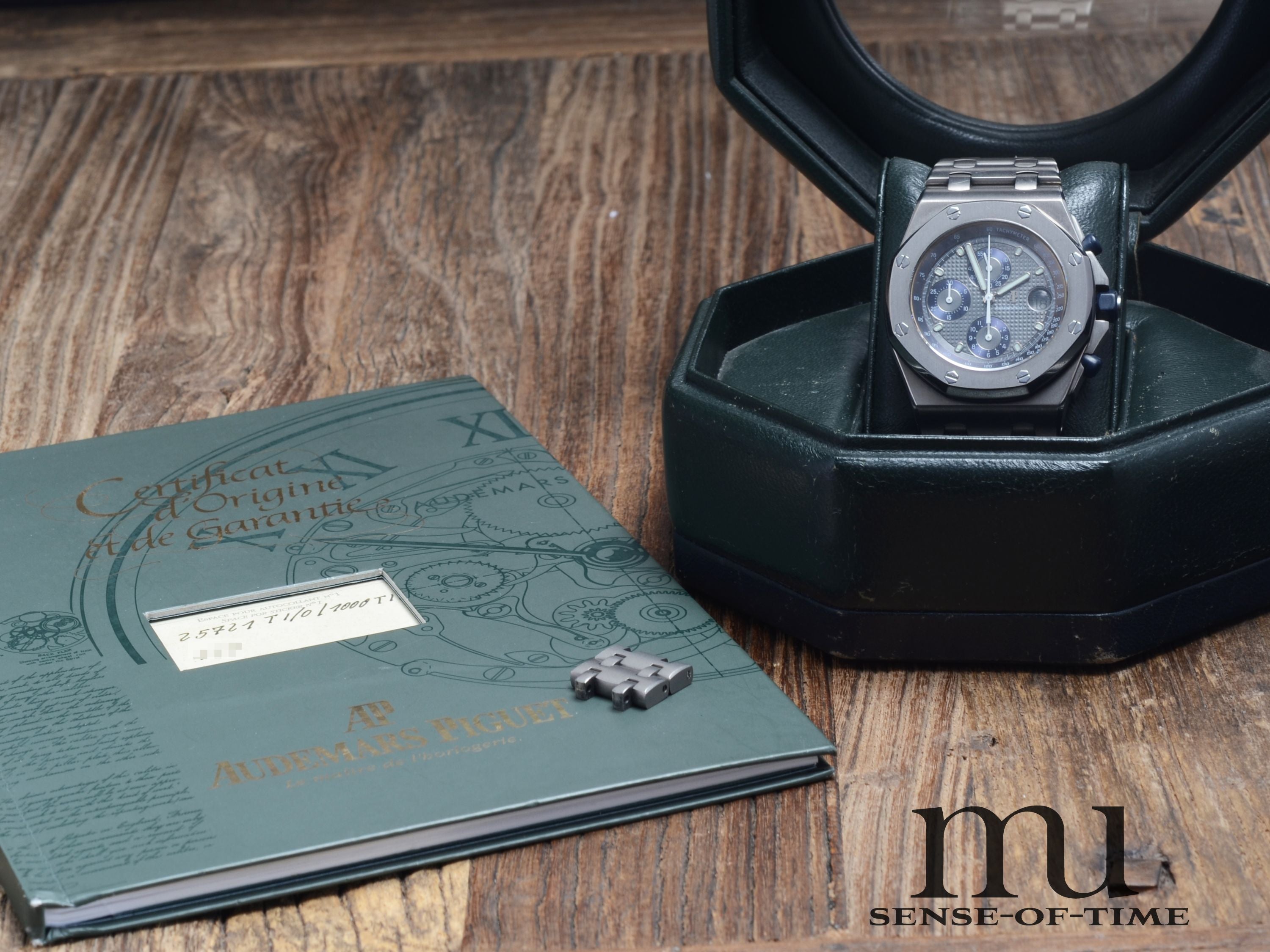 Audemars Piguet Royal Oak Offshore The Beast, Ref.: 25721TI