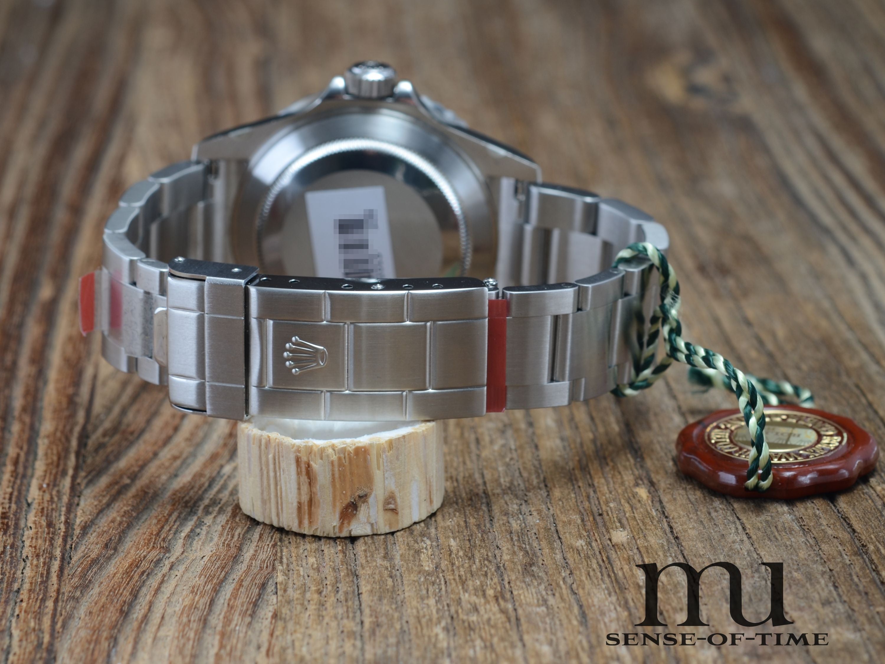 Rolex Submariner Date Kermit, Ref.: 16610LV, verklebt NOS, RRR-Gravur Full Set