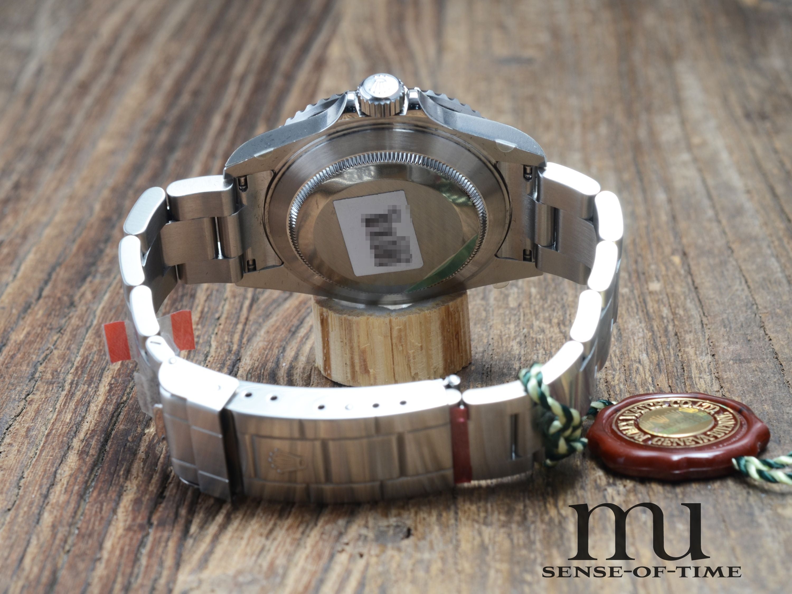 Rolex Submariner Date Kermit, Ref.: 16610LV, verklebt NOS, RRR-Gravur Full Set