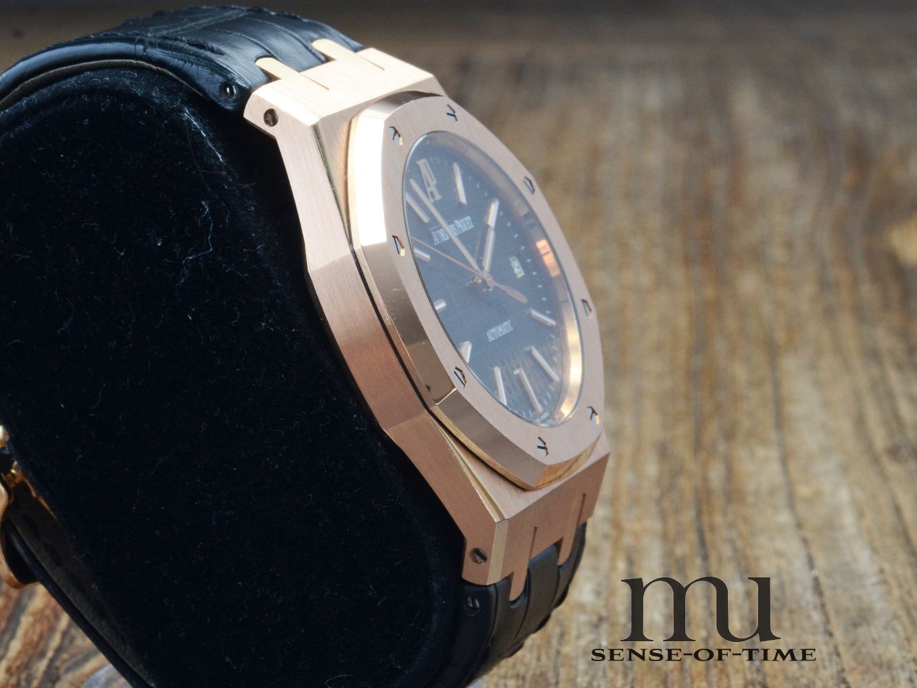 Audemars Piguet Royal Oak 18kt Gold Ref: 15300OR