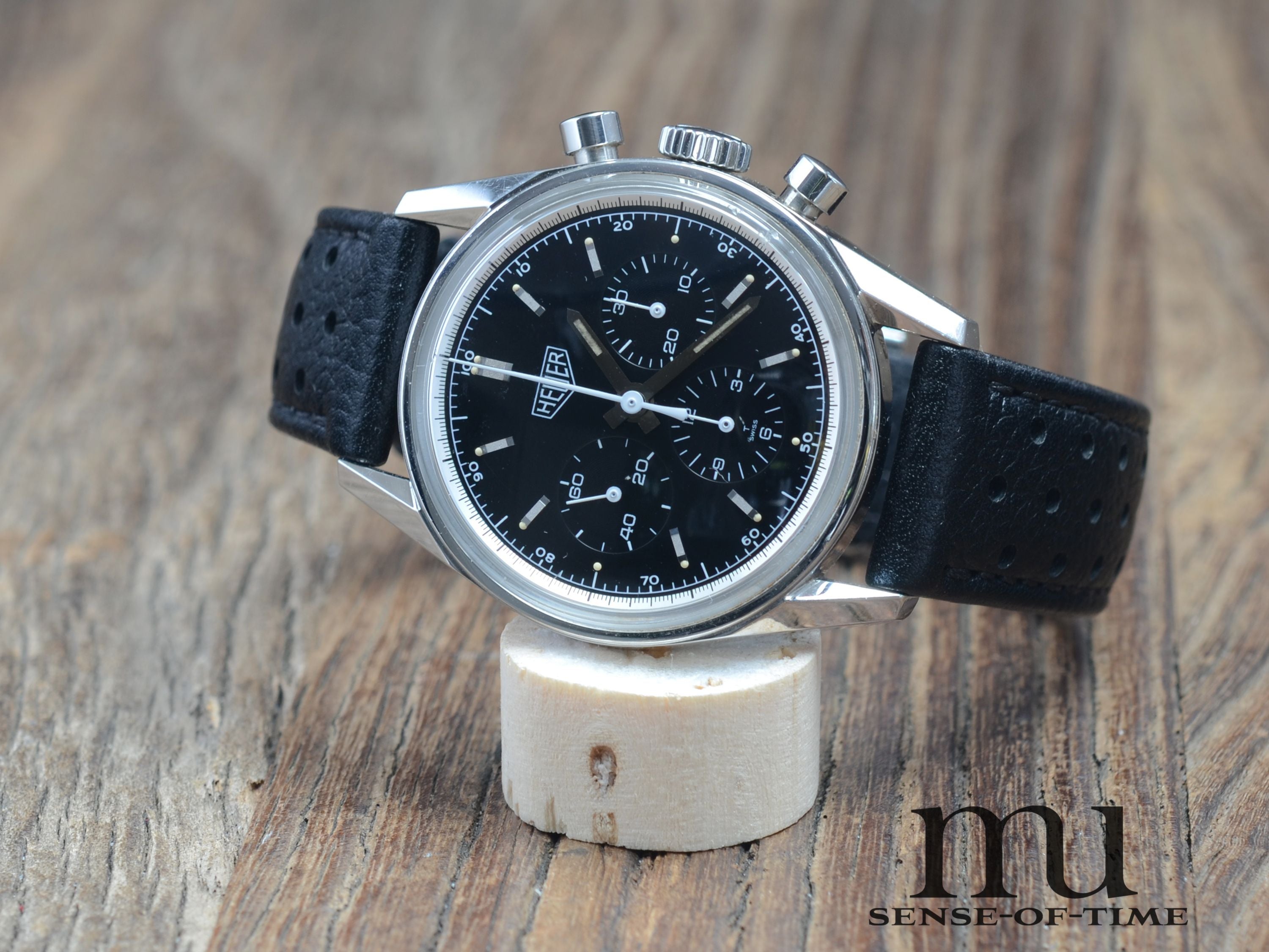 Heuer Carrera 1964 Re-Edition Lemania Handaufzug