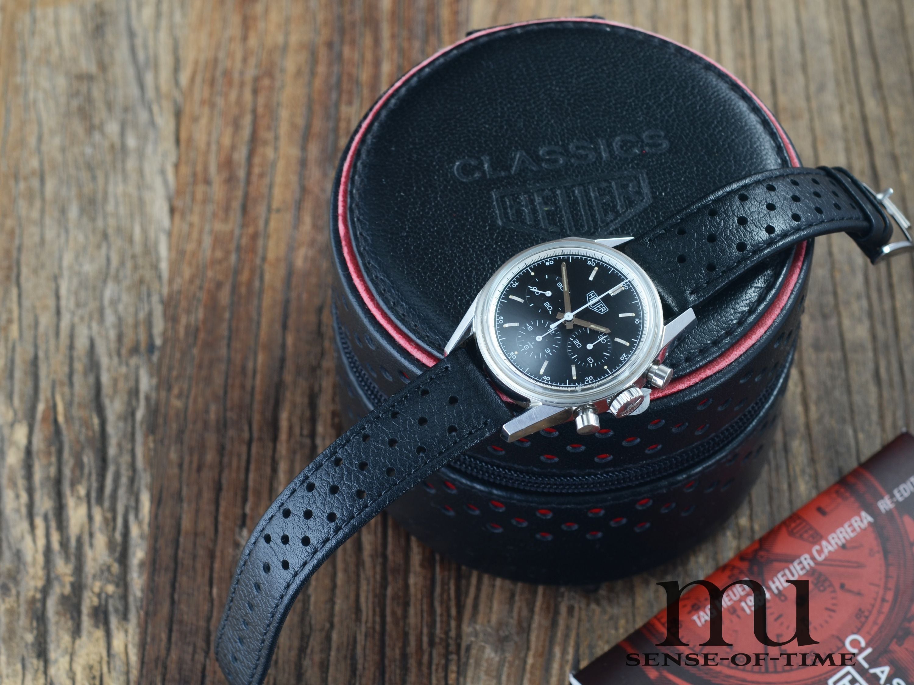 Heuer Carrera 1964 Re-Edition Lemania Handaufzug