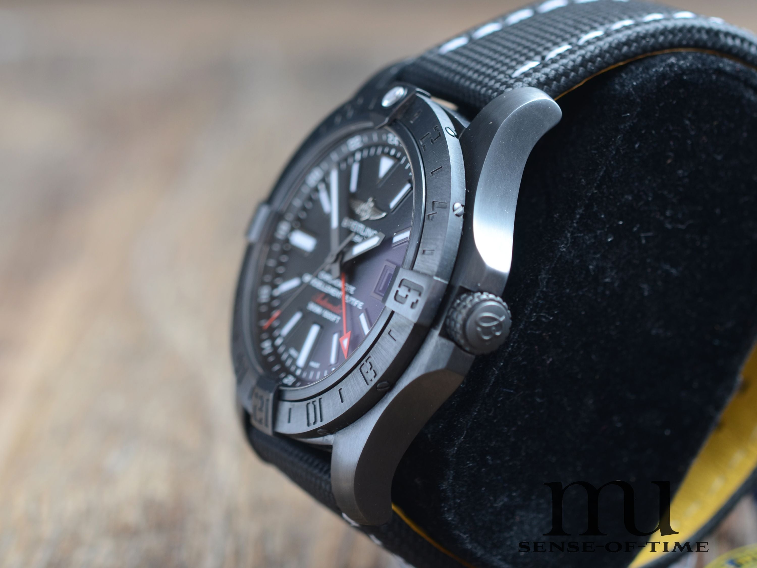 Breitling Avenger II GMT Blacksteel, Ref.: M32390