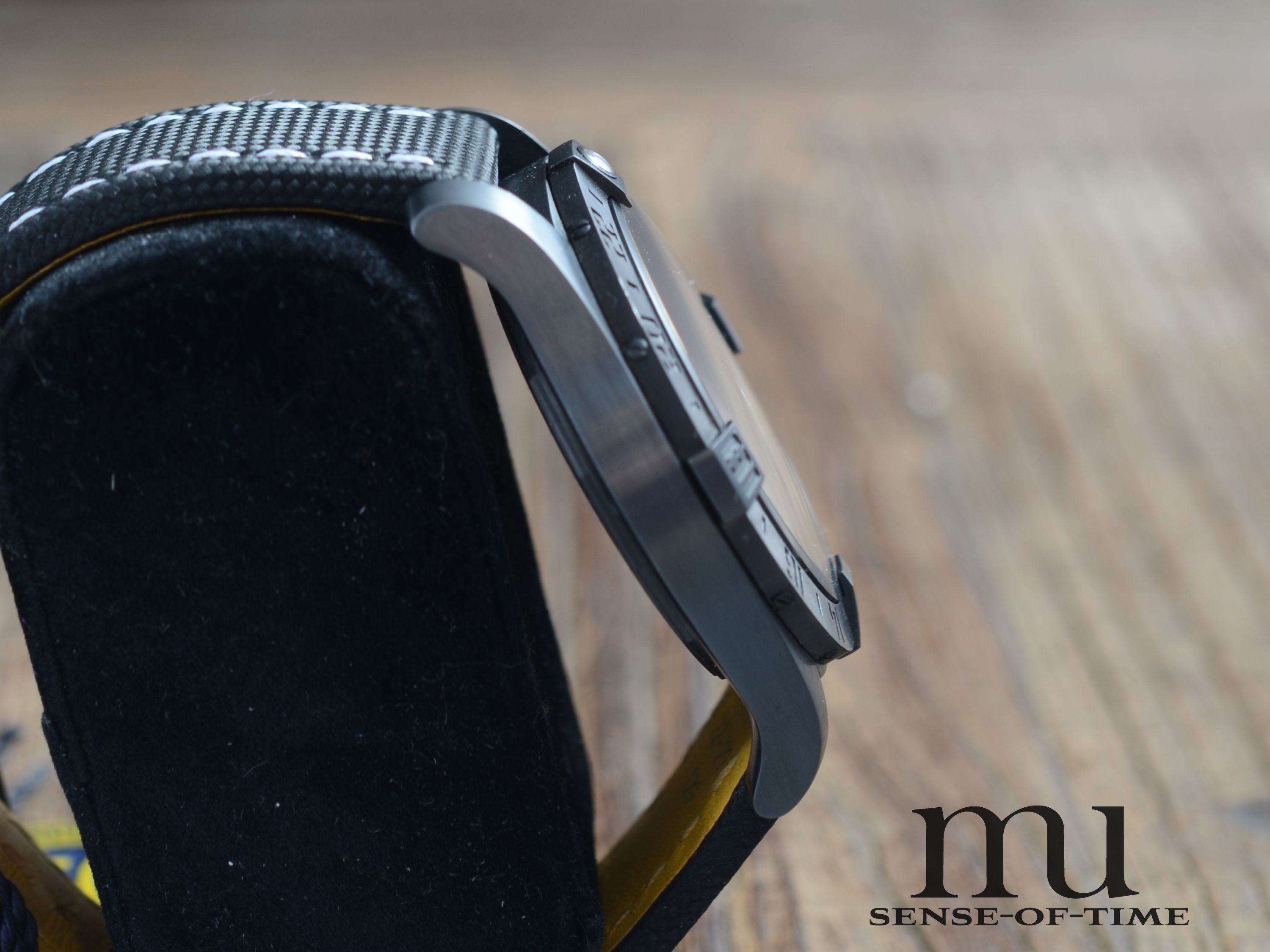 Breitling Avenger II GMT Blacksteel, Ref.: M32390