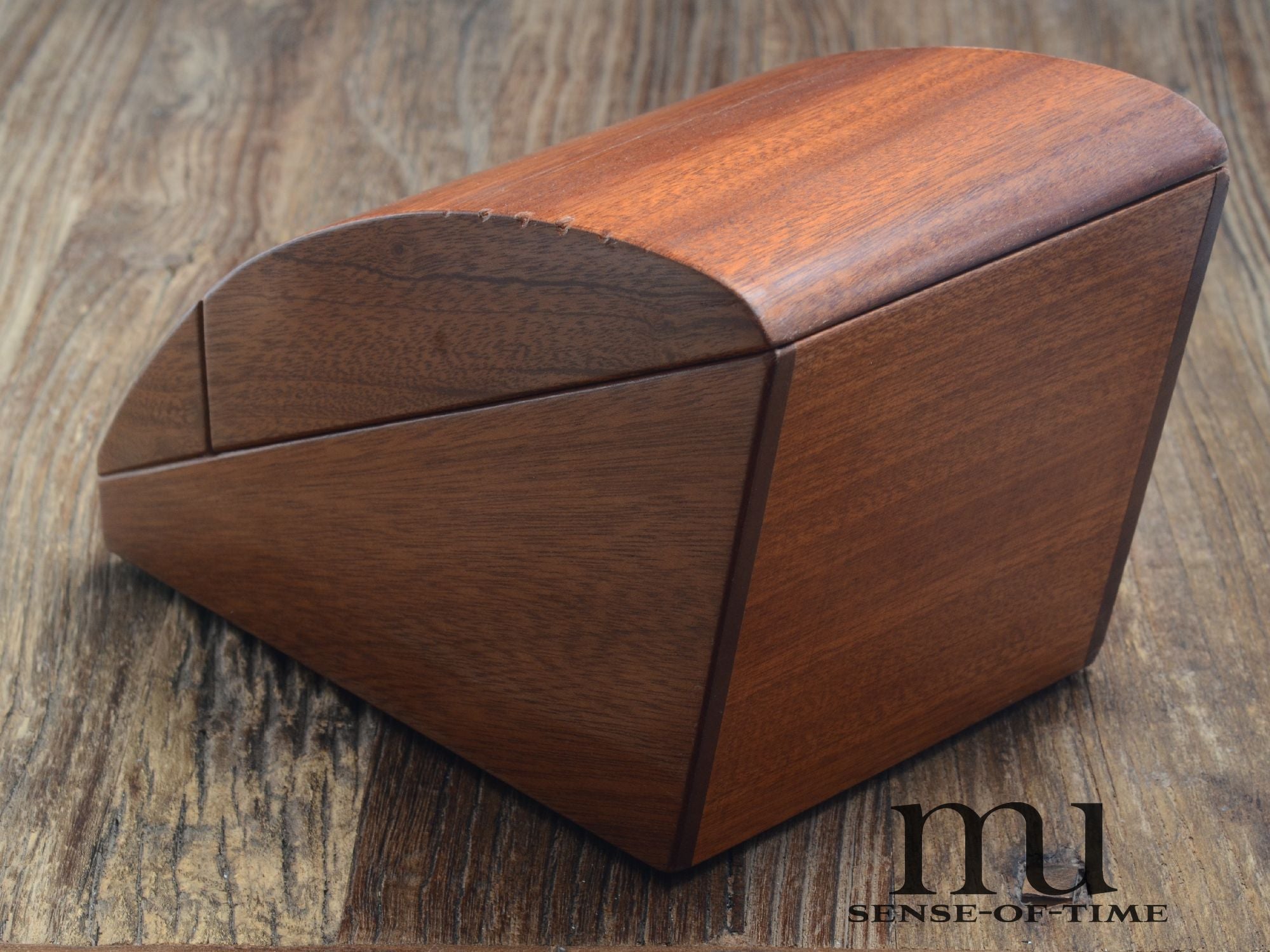 Zubehör: Omega Speedmaster Box Limited Edition