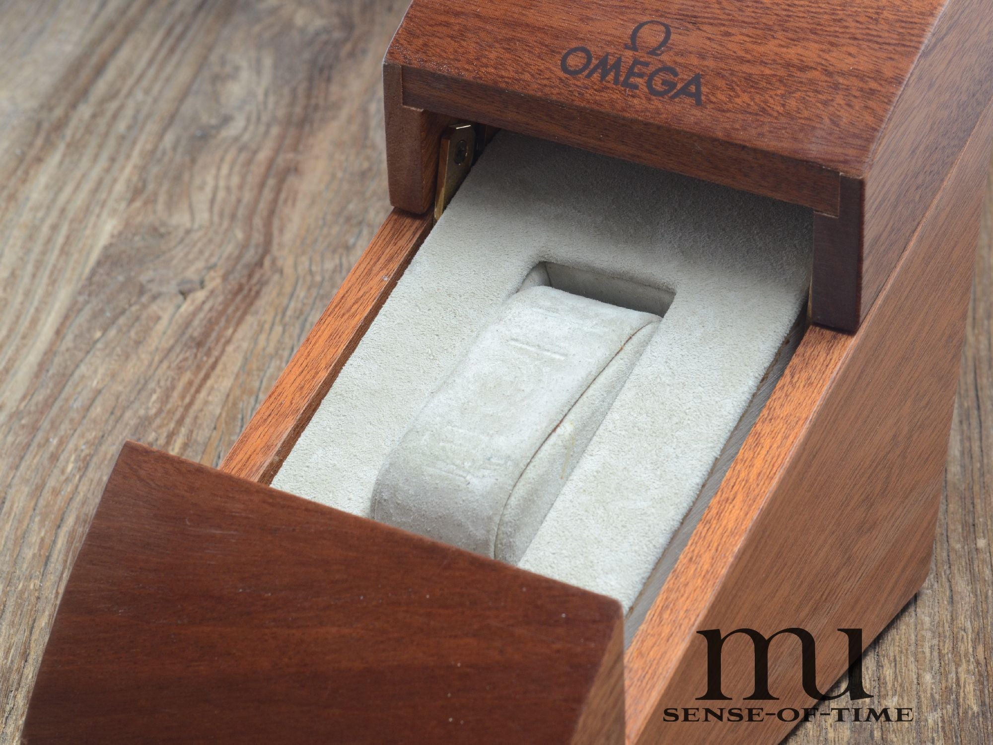 Zubehör: Omega Speedmaster Box Limited Edition