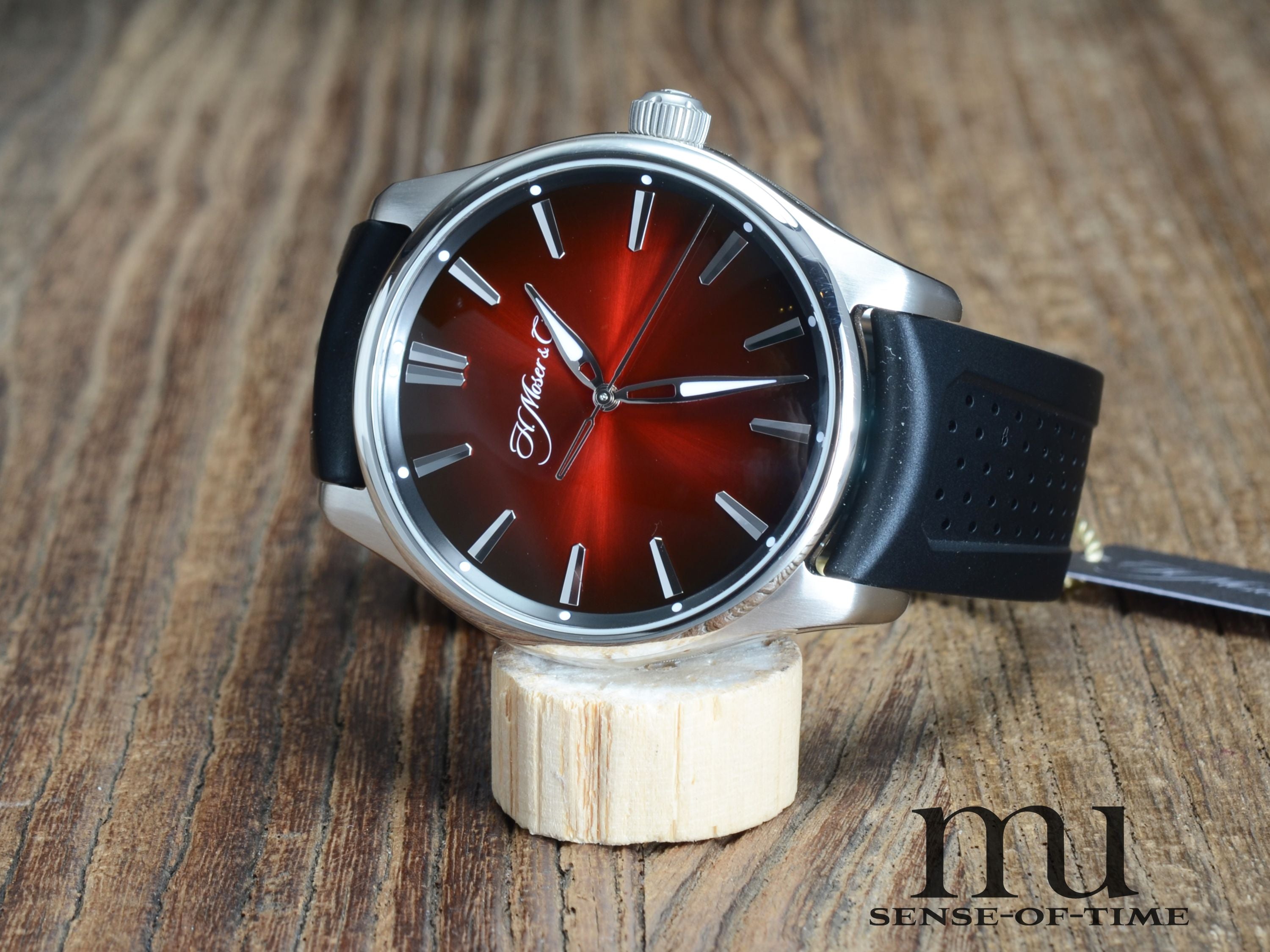 H. Moser & Cie Pioneer Centre Seconds Swiss Mad Red, Ref.: 3200-1207