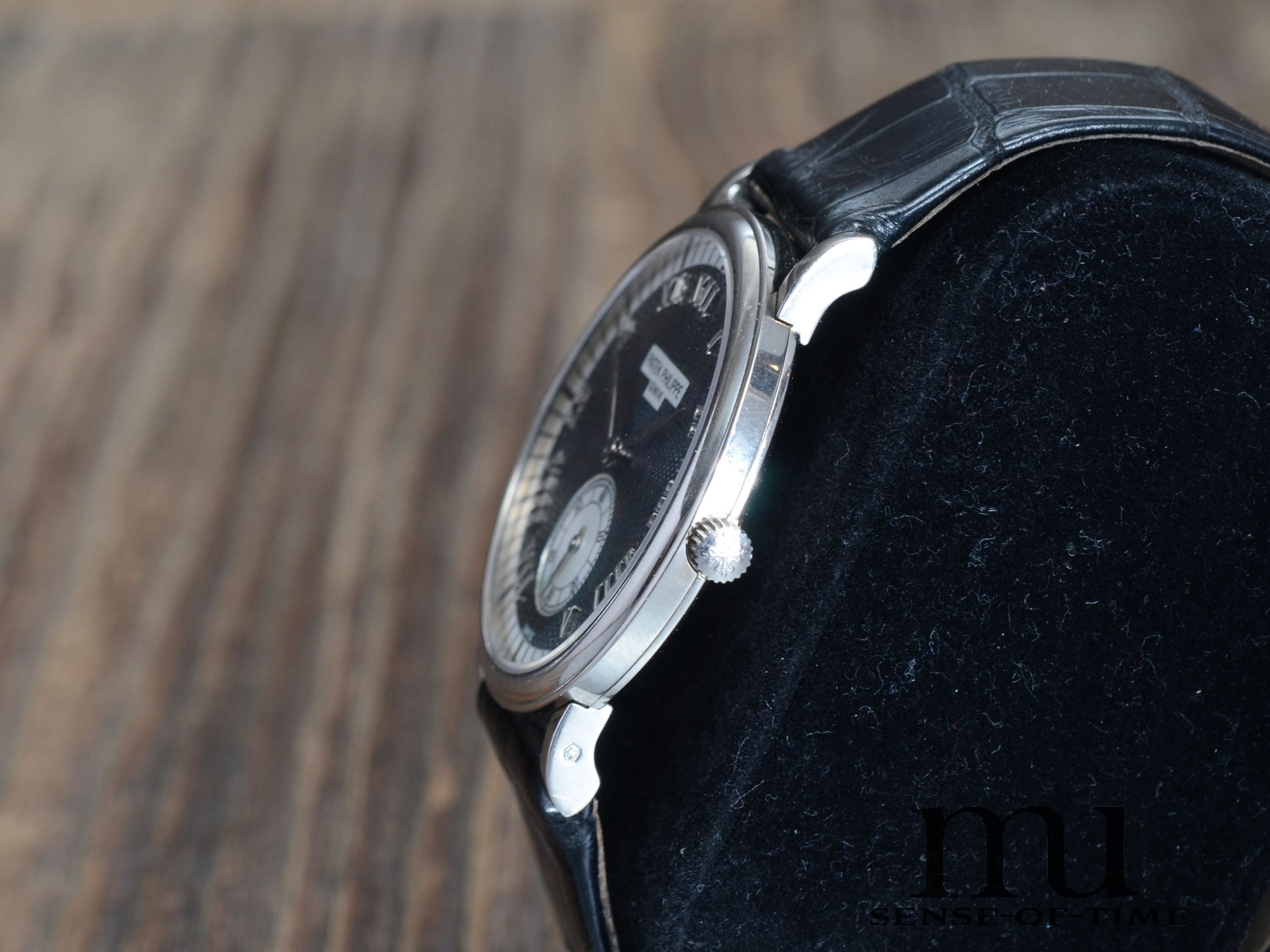 Patek Philippe Calatrava Officer 18kt Weißgold, Ref.: 5022G