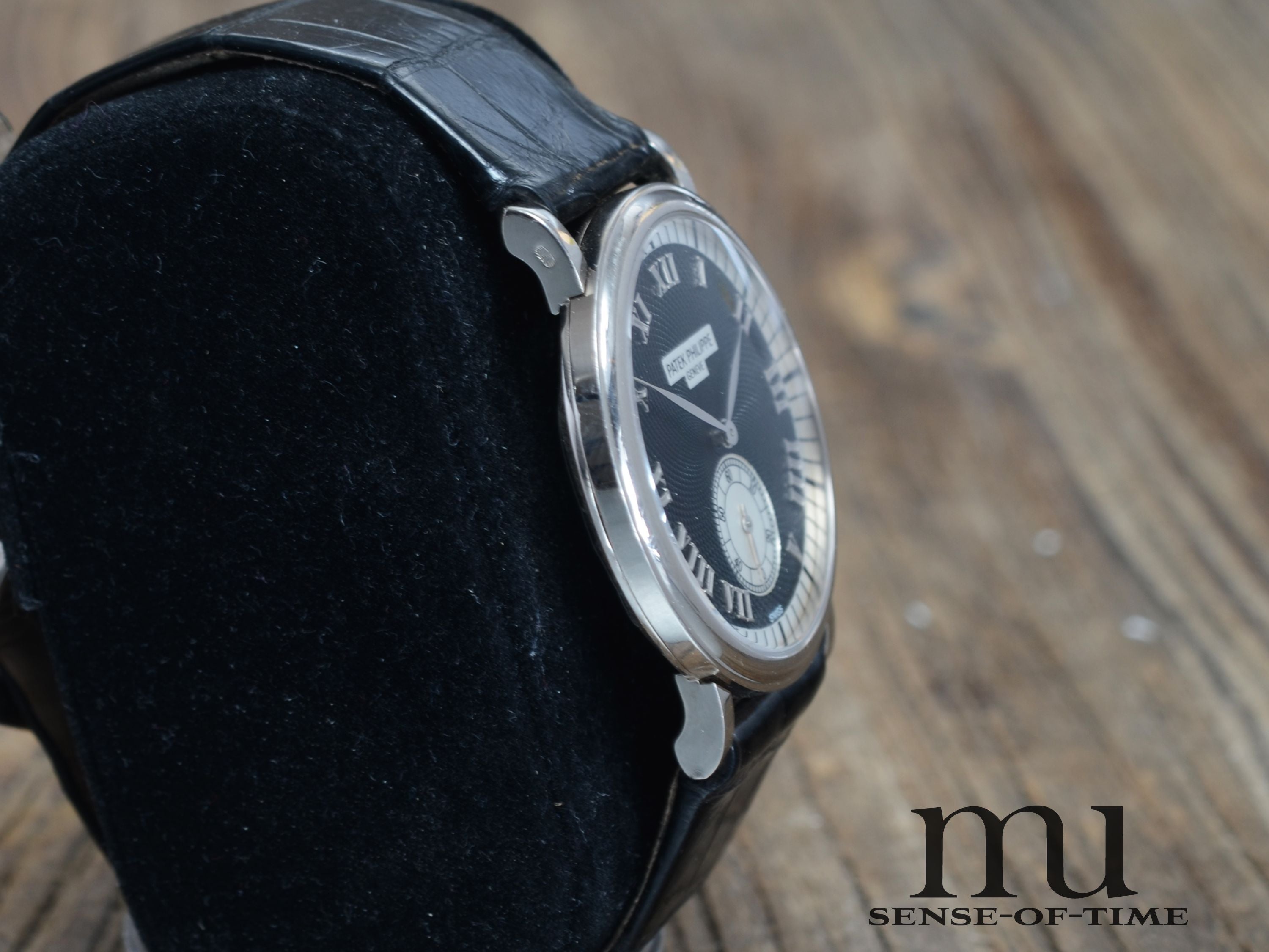 Patek Philippe Calatrava Officer 18kt Weißgold, Ref.: 5022G